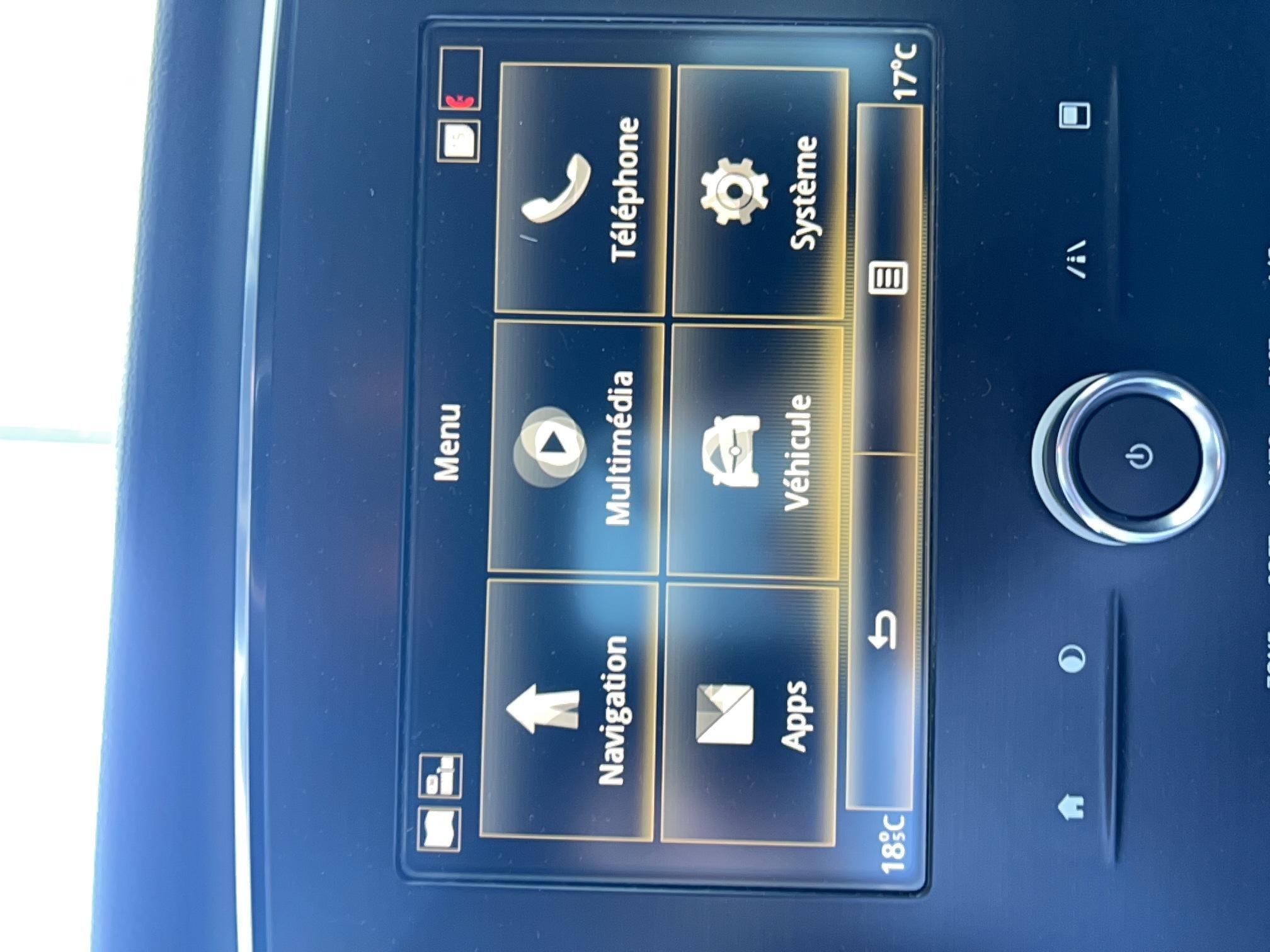 RENAULT Mégane IV Berline TCe 115 FAP Business - Véhicule Occasion Océane Auto