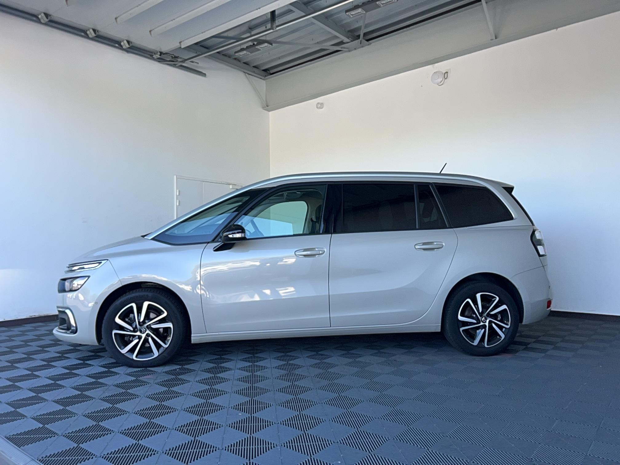 CITROEN Grand C4 Spacetourer BlueHDi 130 S&S EAT8 Shine Pack - Véhicule Occasion - Océane Auto CITROEN Grand C4 Spacetourer BlueHDi 130 S&S EAT8 Shine Pack - Véhicule Occasion Océane Auto