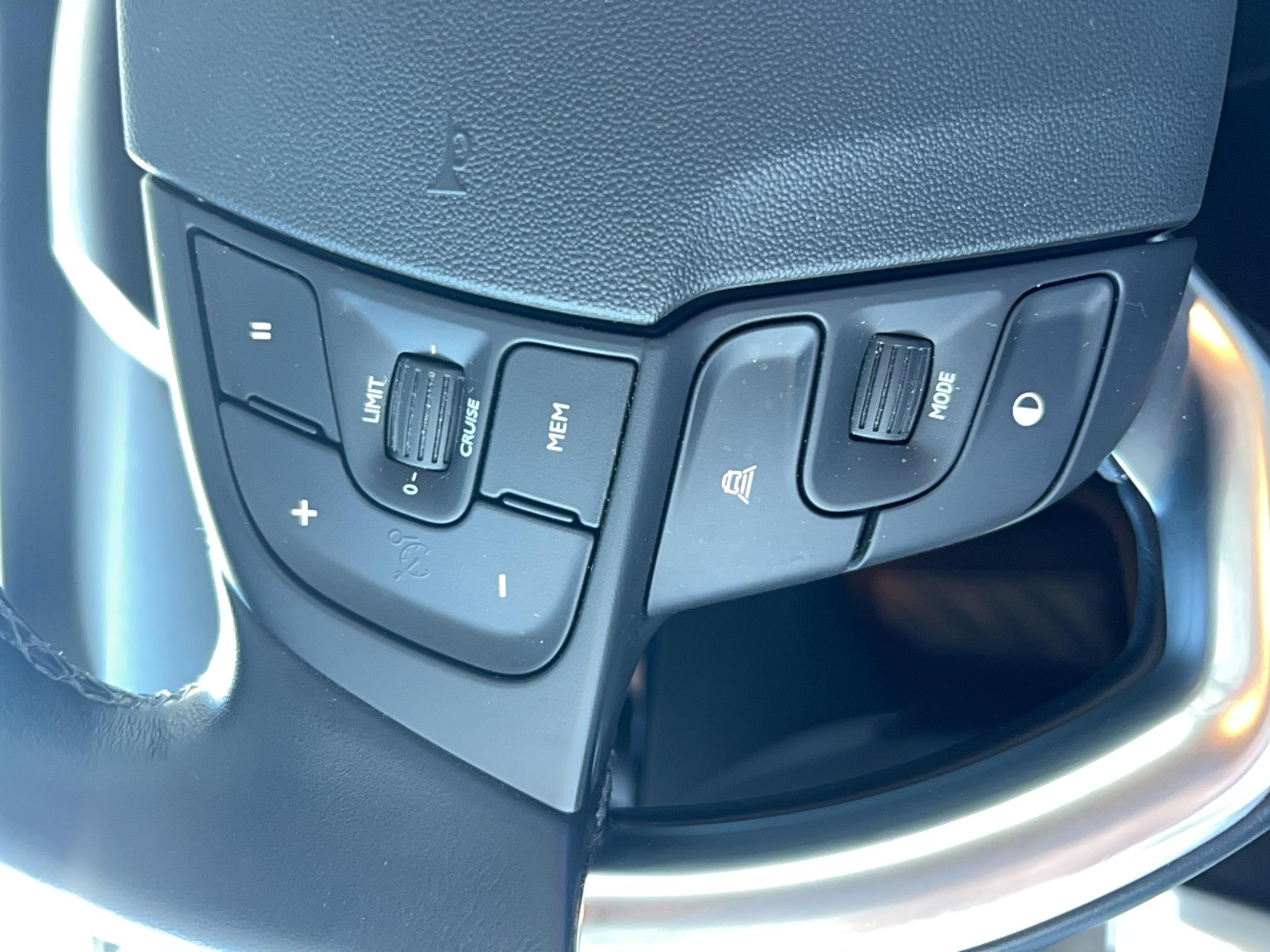 CITROEN Grand C4 Spacetourer BlueHDi 130 S&S EAT8 Shine Pack - Véhicule Occasion - Océane Auto CITROEN Grand C4 Spacetourer BlueHDi 130 S&S EAT8 Shine Pack - Véhicule Occasion Océane Auto