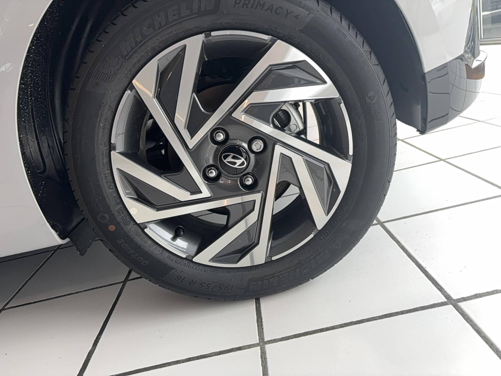 HYUNDAI i20 1.0 T-GDi 100 Intuitive - Véhicule Occasion Océane Auto