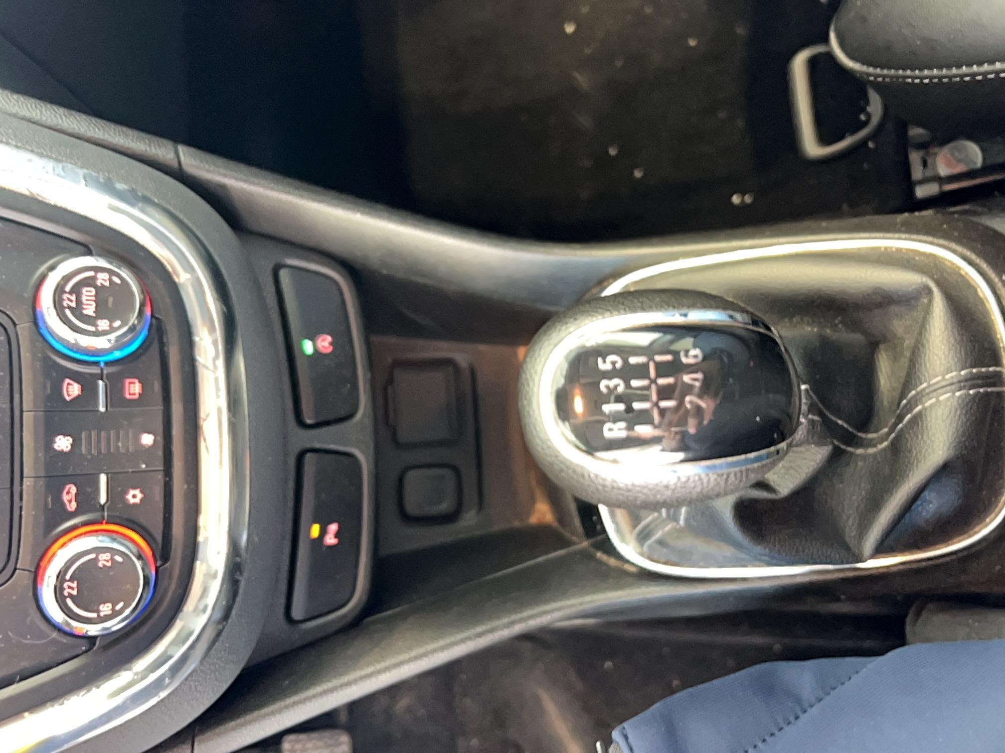 OPEL Mokka 1.4 Turbo - 140 ch 4x2 Start&Stop Color Edition - Véhicule Occasion - Océane Auto OPEL Mokka 1.4 Turbo - 140 ch 4x2 Start&Stop Color Edition - Véhicule Occasion Océane Auto