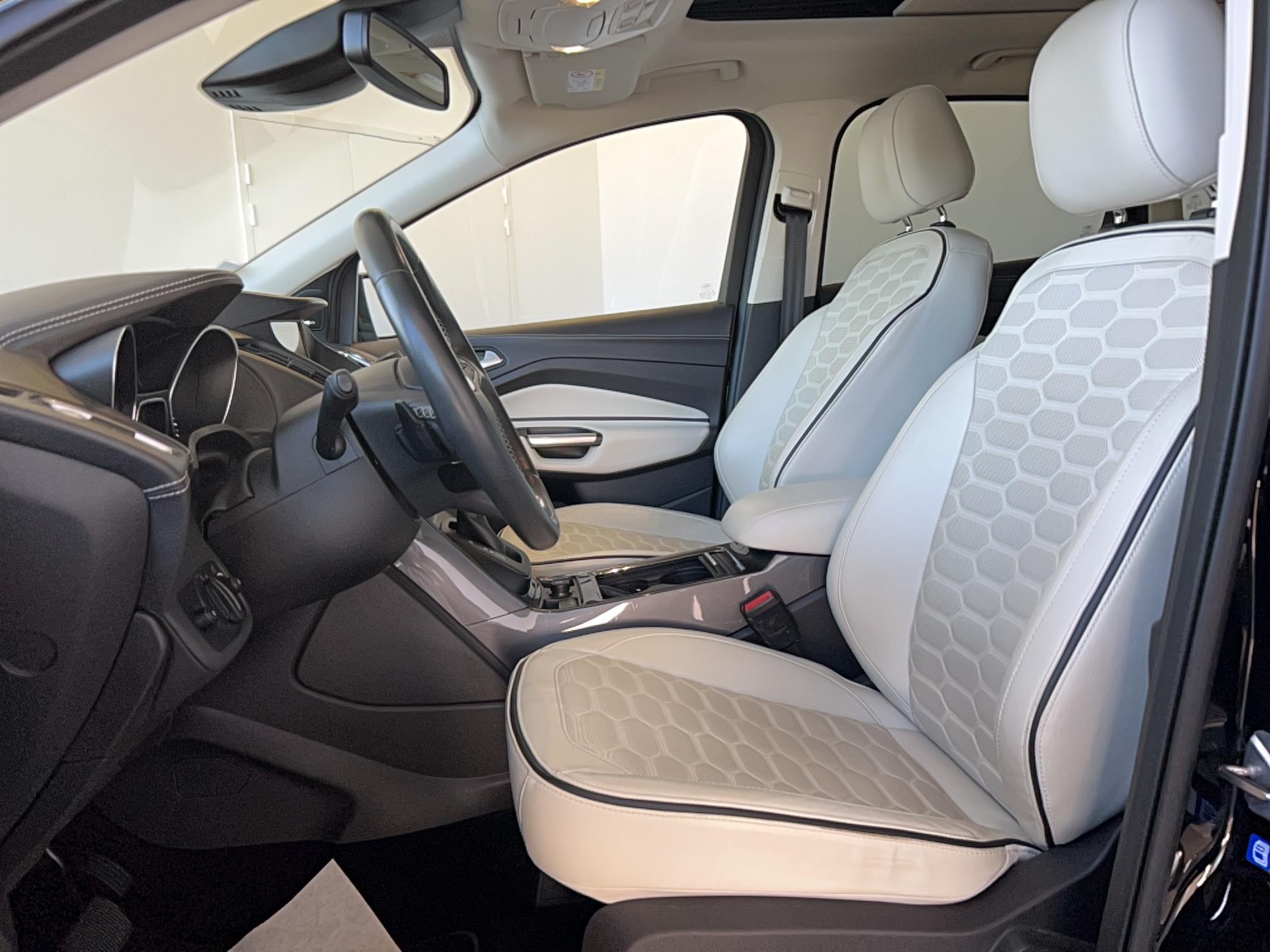 FORD Kuga Vignale 2.0 TDCi 180 S&S 4x4 Powershift - Véhicule Occasion - Océane Auto FORD Kuga Vignale 2.0 TDCi 180 S&S 4x4 Powershift - Véhicule Occasion Océane Auto