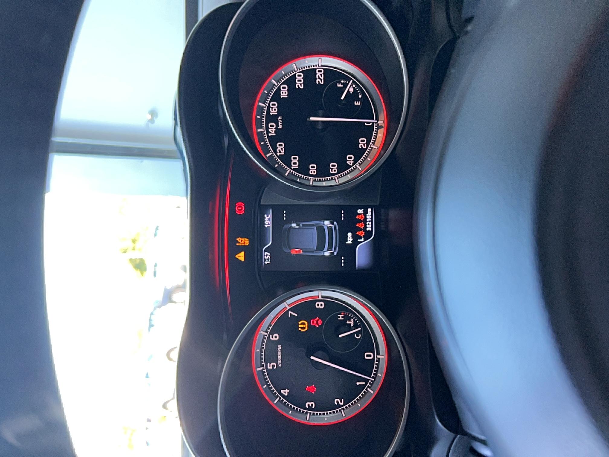 SUZUKI Swift 1.2 Dualjet Hybrid Privilège - Véhicule Occasion - Océane Auto SUZUKI Swift 1.2 Dualjet Hybrid Privilège - Véhicule Occasion Océane Auto