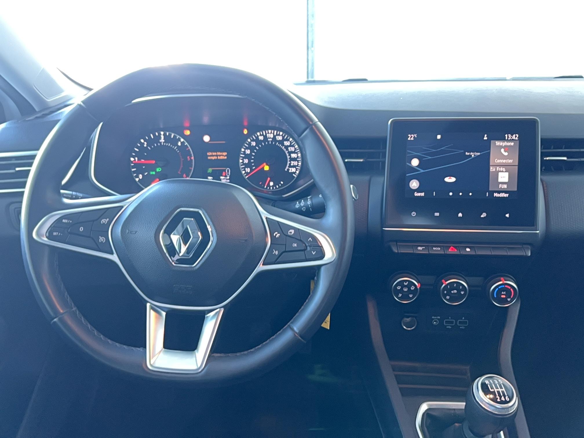 RENAULT Clio Blue dCi 85 Business - Véhicule Occasion Océane Auto