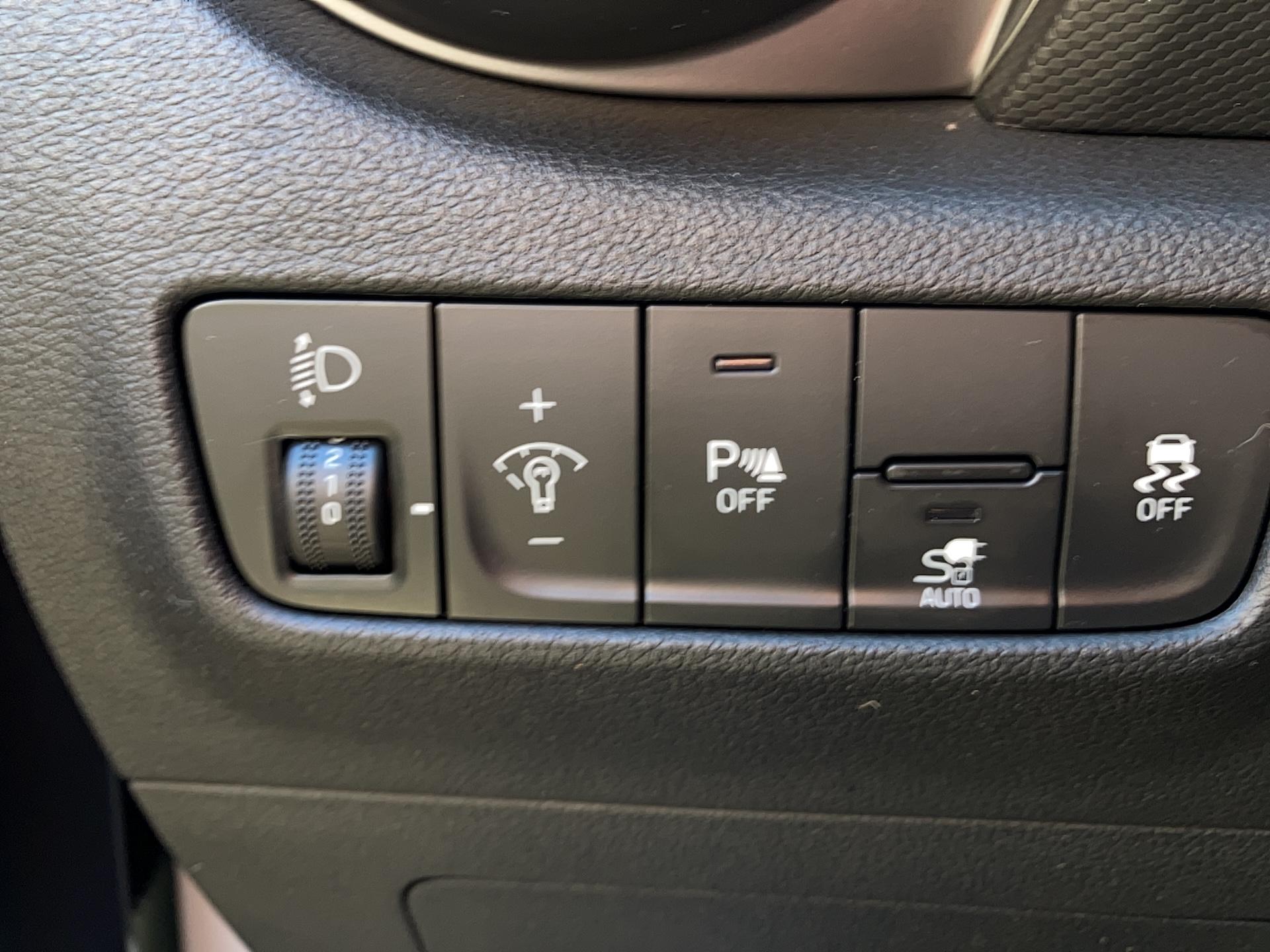 HYUNDAI Kona Electrique 39 kWh - 136 ch Intuitive - Véhicule Occasion - Océane Auto HYUNDAI Kona Electrique 39 kWh - 136 ch Intuitive - Véhicule Occasion Océane Auto