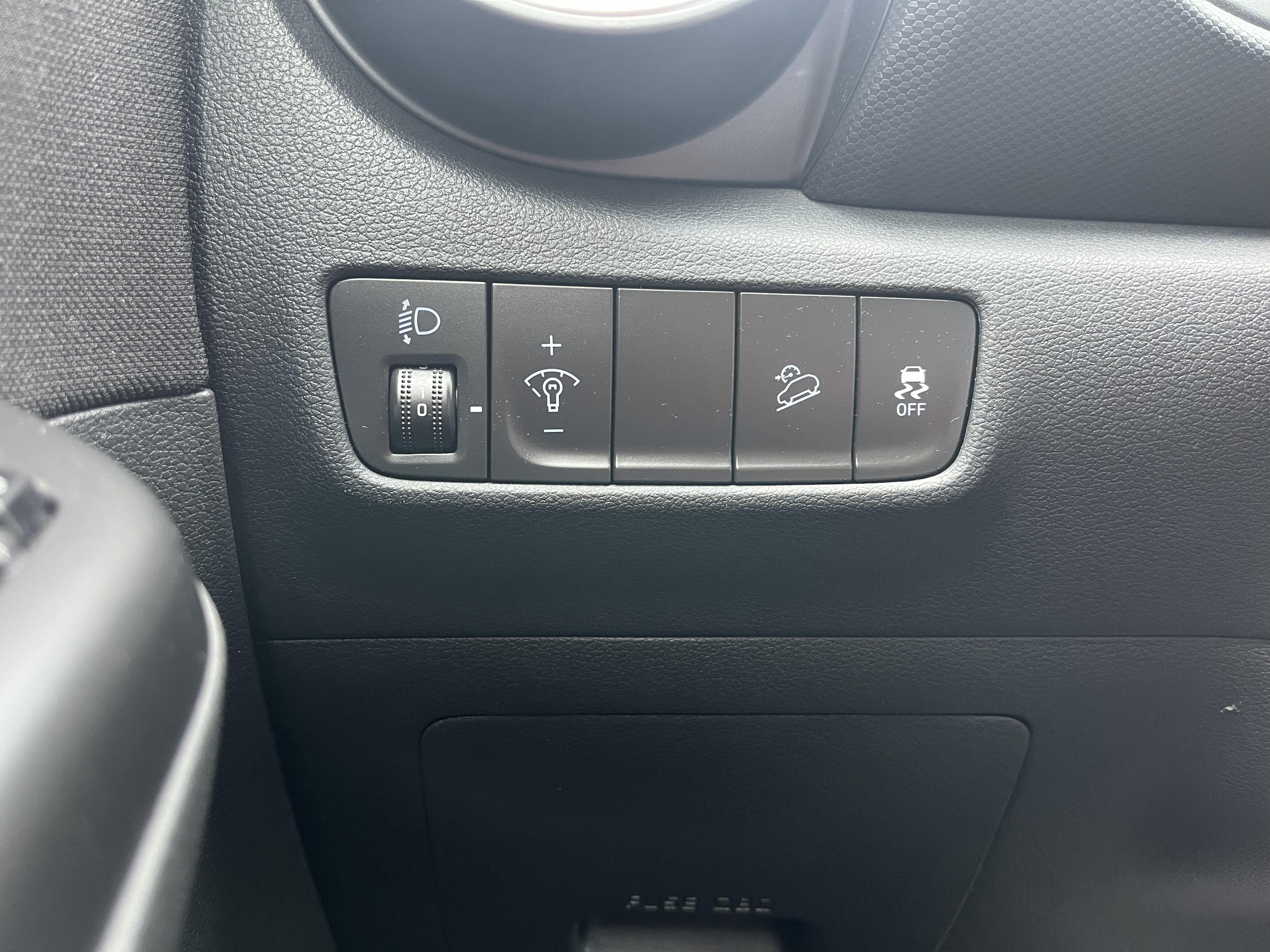 HYUNDAI Kona 1.6 CRDi 136 DCT-7 Hybrid 48V Intuitive - Véhicule Occasion Océane Auto