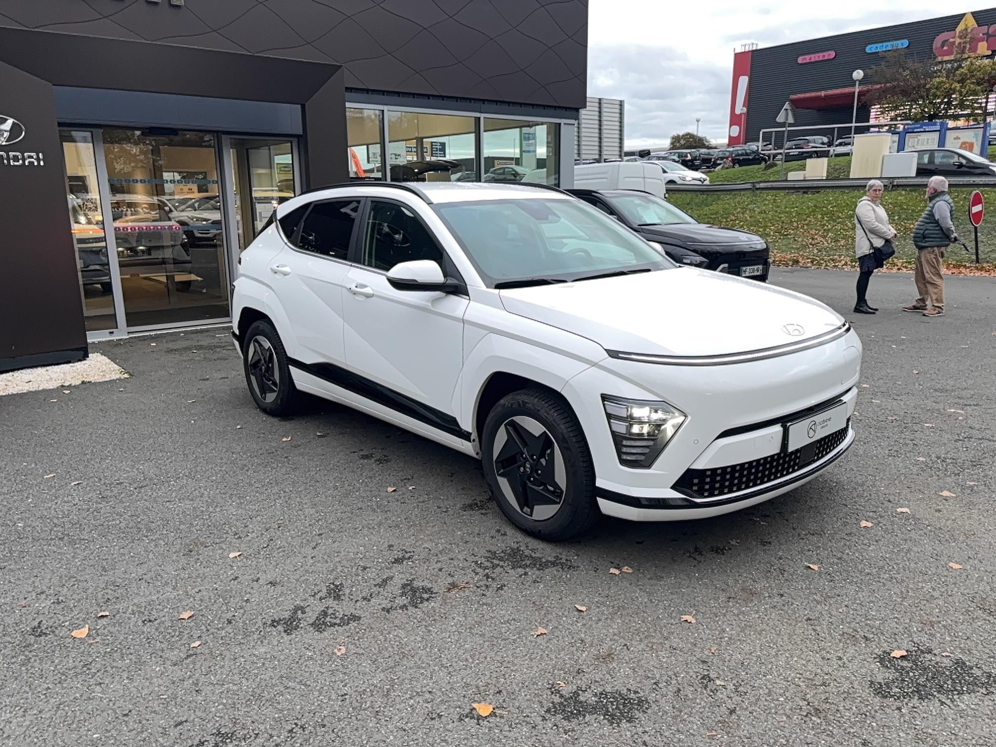 HYUNDAI Kona Electrique 65 kWh - 217 ch Creative - Véhicule Occasion - Océane Auto HYUNDAI Kona Electrique 65 kWh - 217 ch Creative - Véhicule Occasion Océane Auto