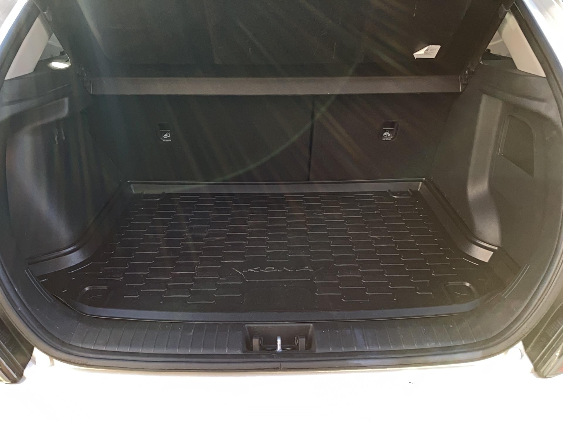 HYUNDAI Kona Electrique 39 kWh - 136 ch Intuitive - Véhicule Occasion - Océane Auto HYUNDAI Kona Electrique 39 kWh - 136 ch Intuitive - Véhicule Occasion Océane Auto