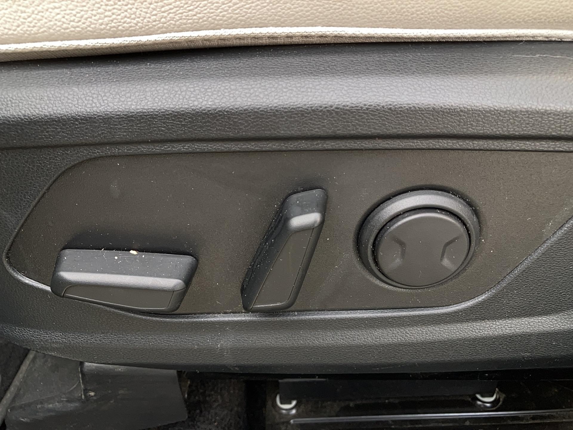 HYUNDAI Tucson 1.6 T-GDI 265 HTRAC Plug-in BVA6 Executive - Véhicule Occasion - Océane Auto HYUNDAI Tucson 1.6 T-GDI 265 HTRAC Plug-in BVA6 Executive - Véhicule Occasion Océane Auto