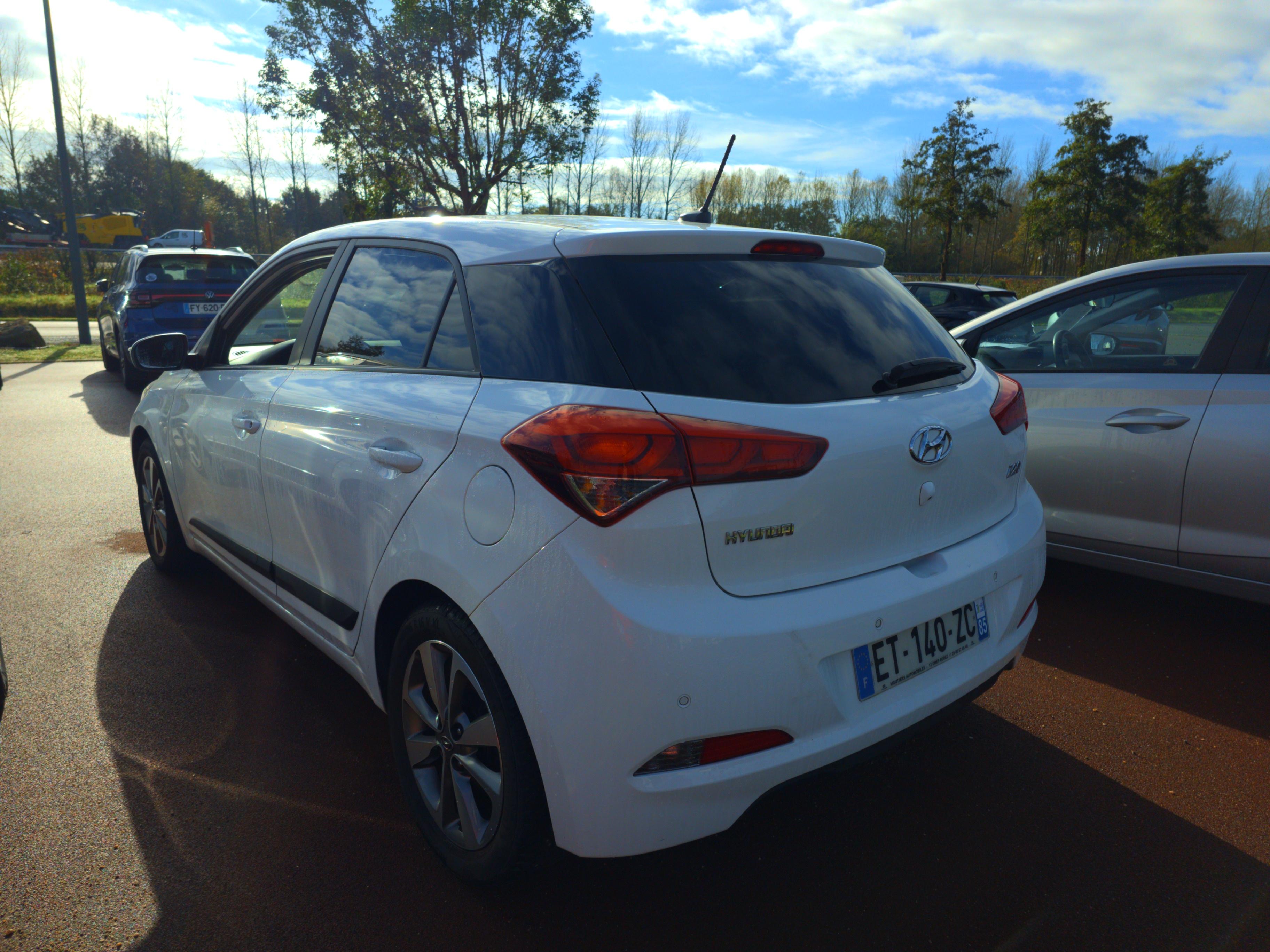 HYUNDAI i20 1.1 CRDi 75 Edition#Navi - Véhicule Occasion Océane Auto