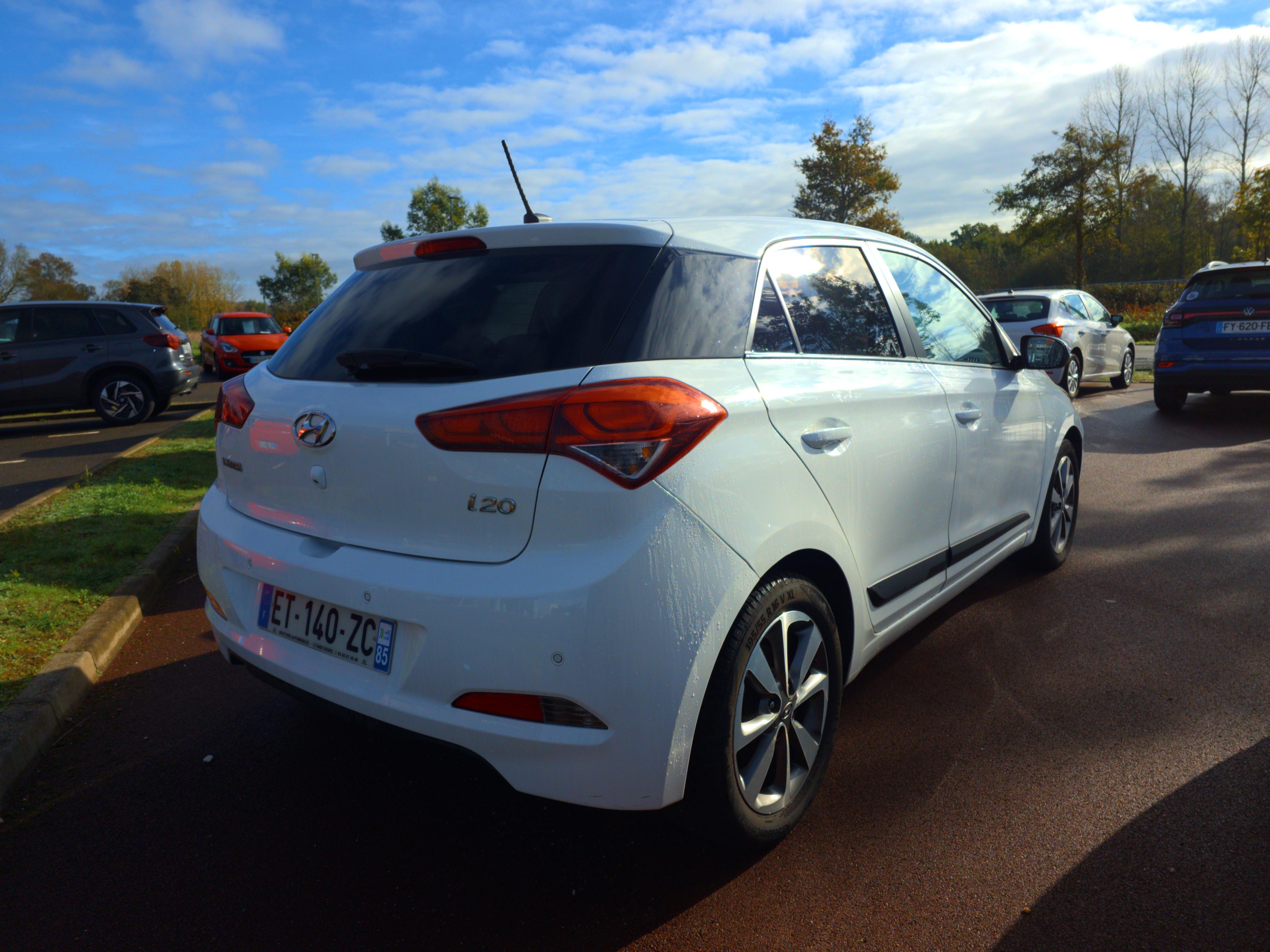 HYUNDAI i20 1.1 CRDi 75 Edition#Navi - Véhicule Occasion Océane Auto