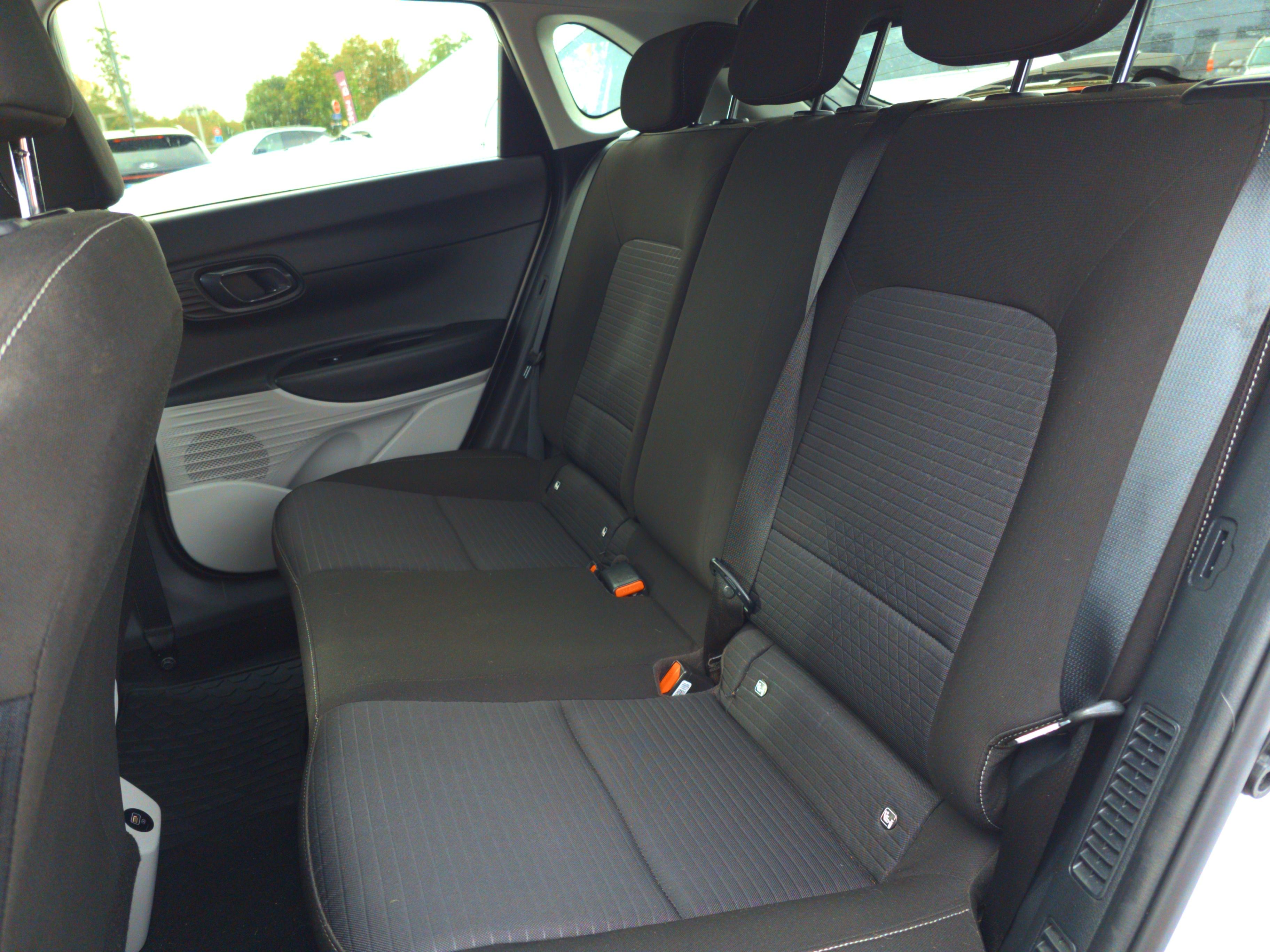 HYUNDAI i20 1.0 T-GDi 100 Hybrid 48V Intuitive - Véhicule Occasion - Océane Auto HYUNDAI i20 1.0 T-GDi 100 Hybrid 48V Intuitive - Véhicule Occasion Océane Auto