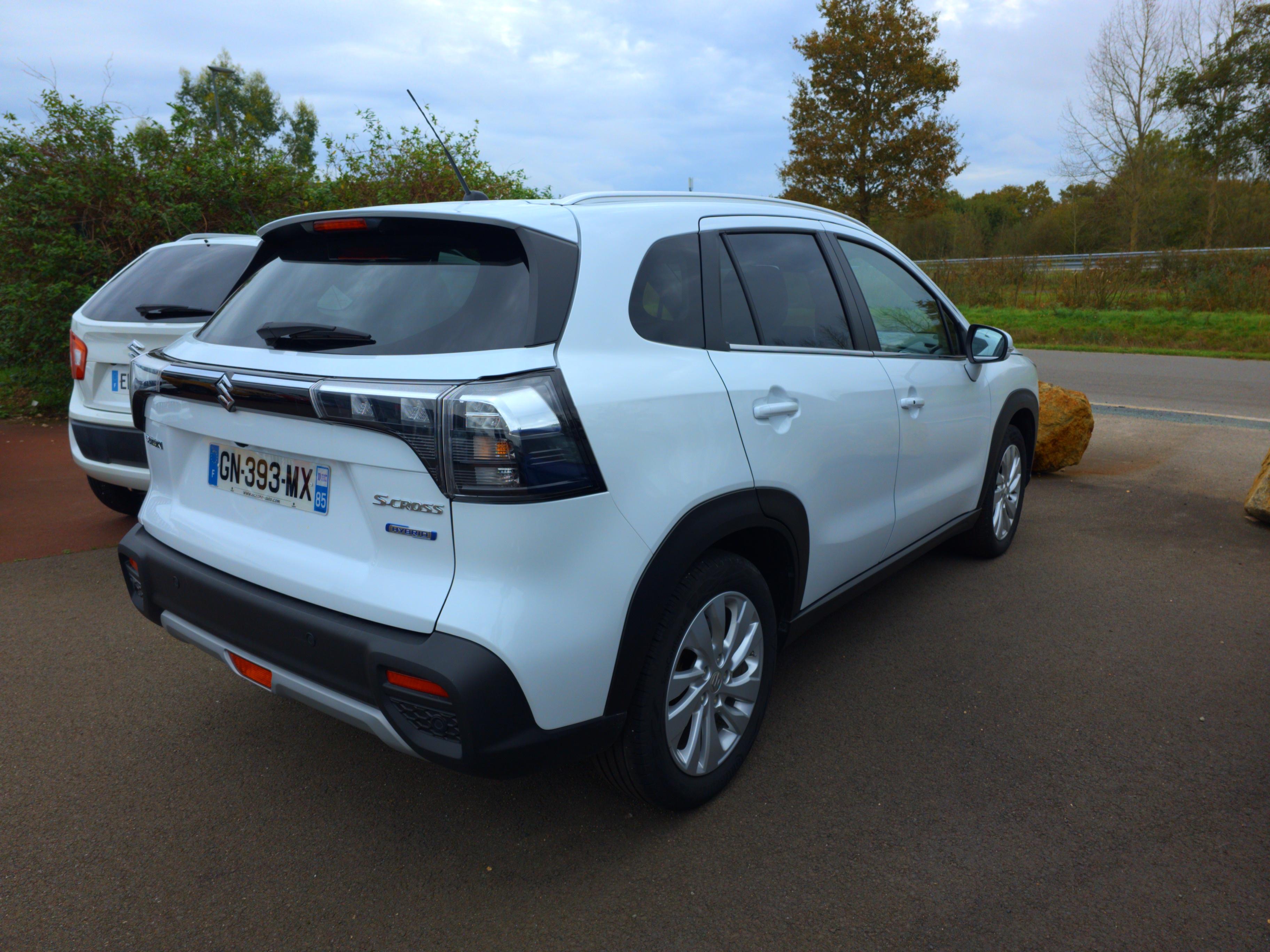 SUZUKI S-Cross 1.4 Boosterjet Hybrid Privilège - Véhicule Occasion - Océane Auto SUZUKI S-Cross 1.4 Boosterjet Hybrid Privilège - Véhicule Occasion Océane Auto