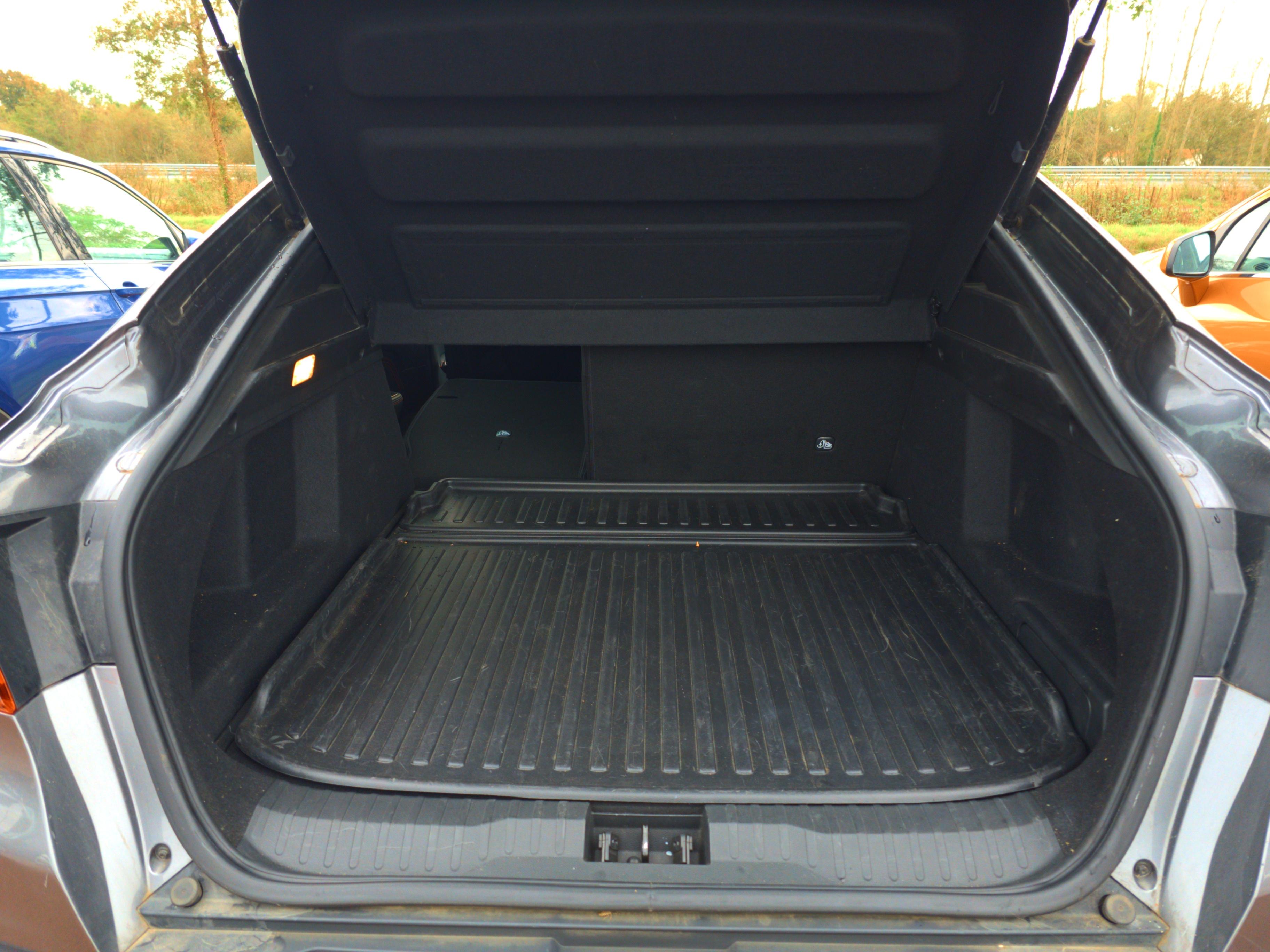 RENAULT Arkana E-Tech 145 - 21B R.S. Line - Véhicule Occasion - Océane Auto RENAULT Arkana E-Tech 145 - 21B R.S. Line - Véhicule Occasion Océane Auto