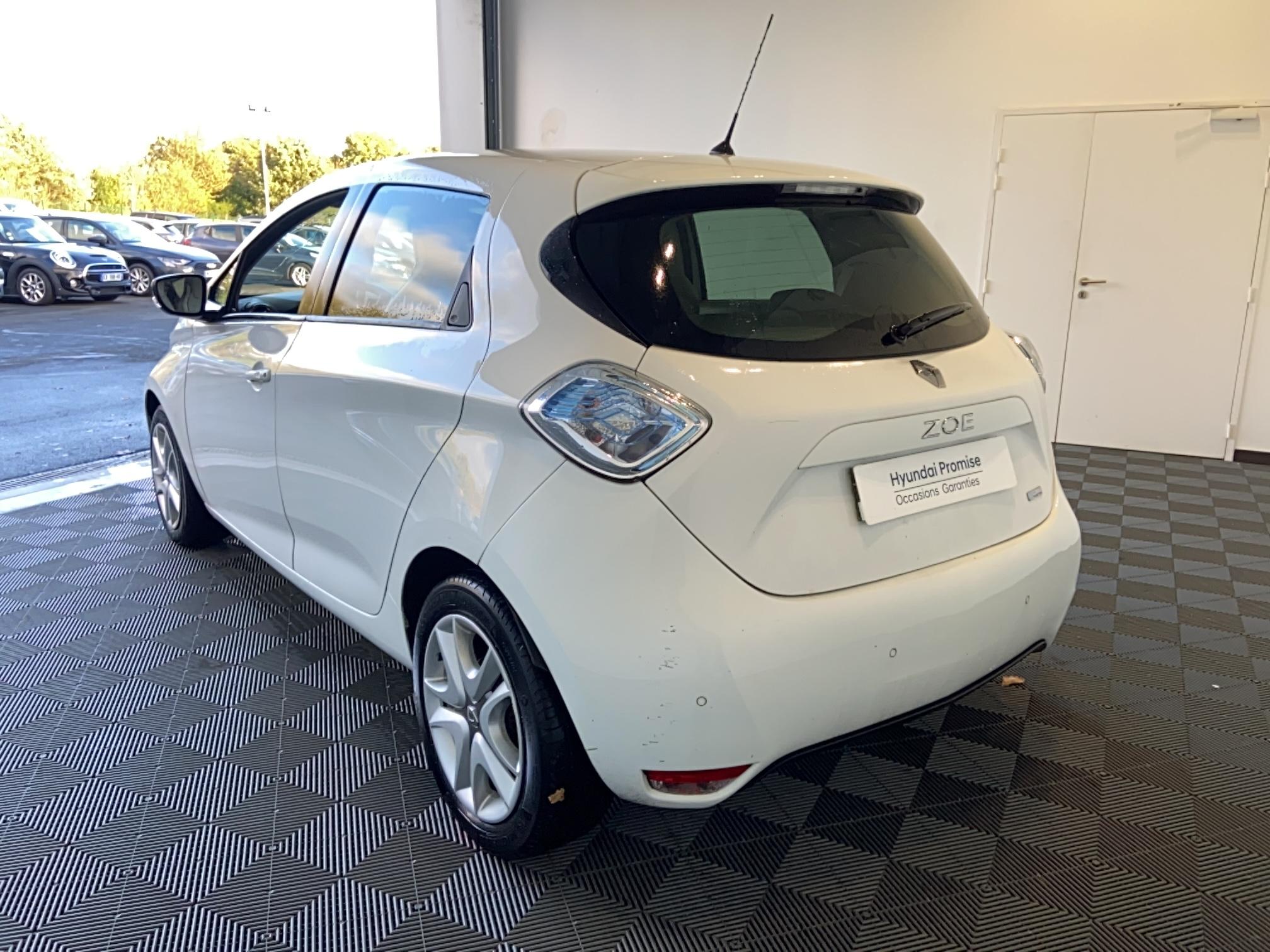 RENAULT Zoe Intens Gamme 2017 - Véhicule Occasion - Océane Auto RENAULT Zoe Intens Gamme 2017 - Véhicule Occasion Océane Auto