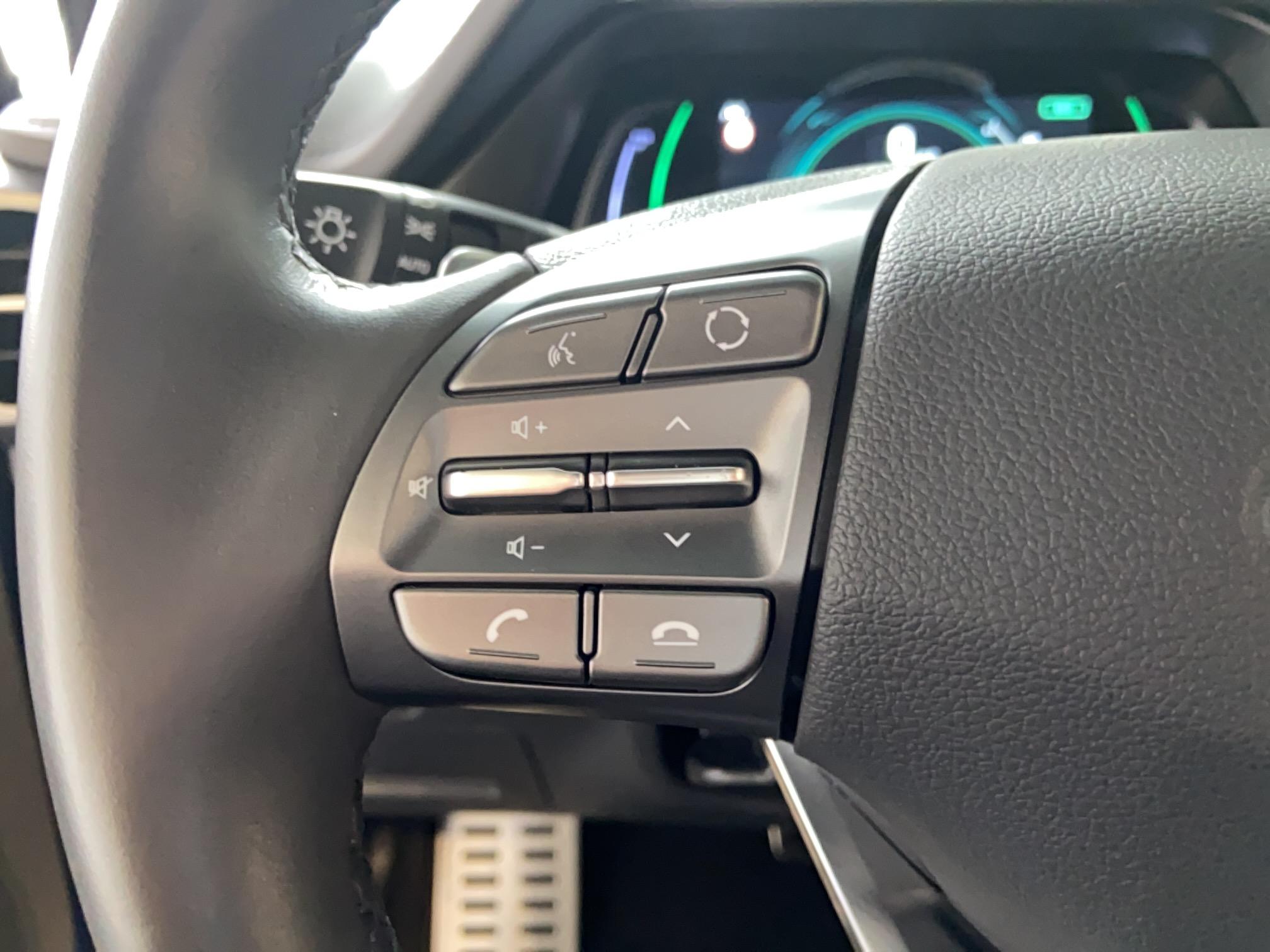 HYUNDAI Ioniq Electric 136 ch Creative - Véhicule Occasion - Océane Auto HYUNDAI Ioniq Electric 136 ch Creative - Véhicule Occasion Océane Auto