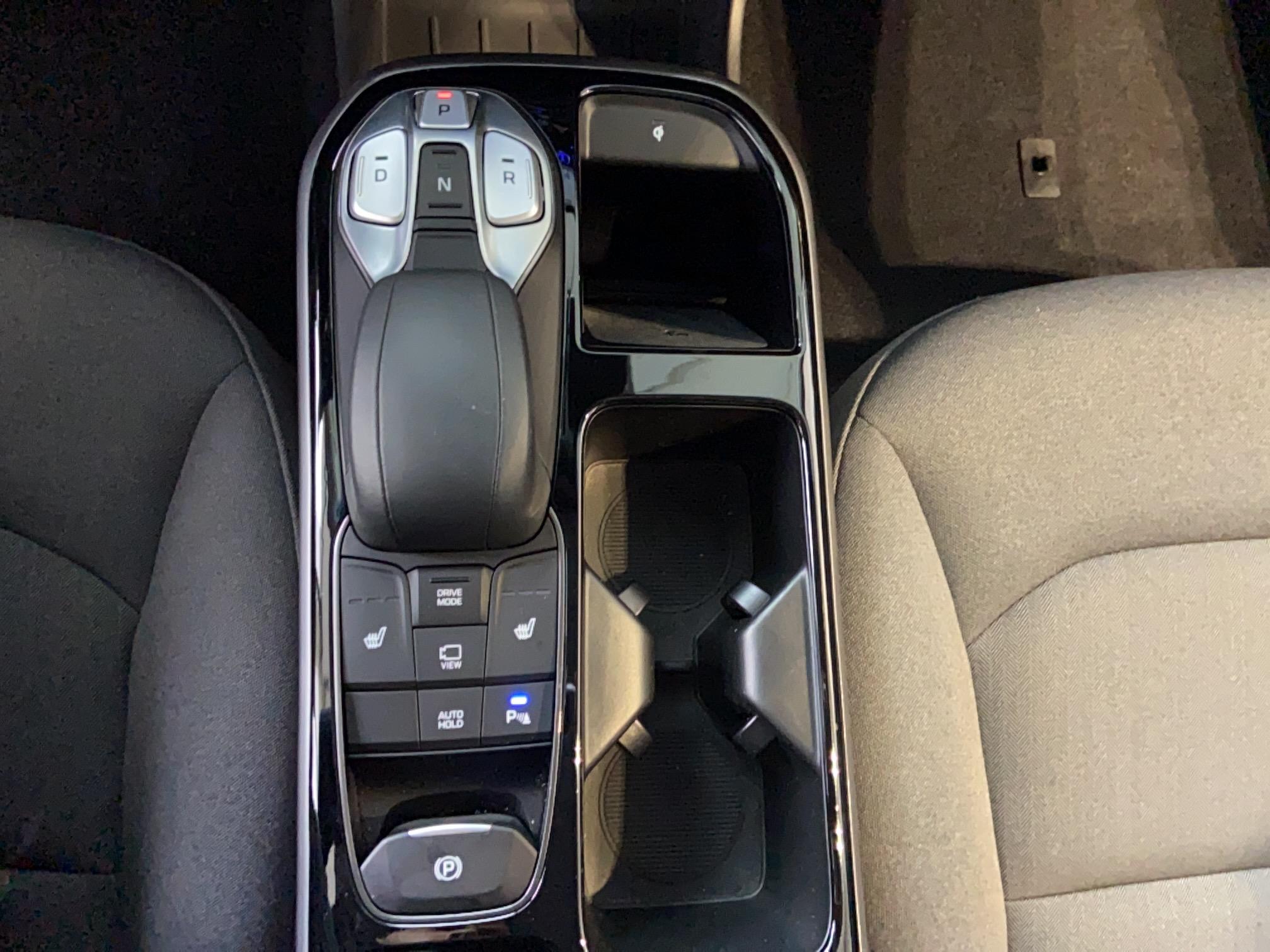 HYUNDAI Ioniq Electric 136 ch Creative - Véhicule Occasion - Océane Auto HYUNDAI Ioniq Electric 136 ch Creative - Véhicule Occasion Océane Auto