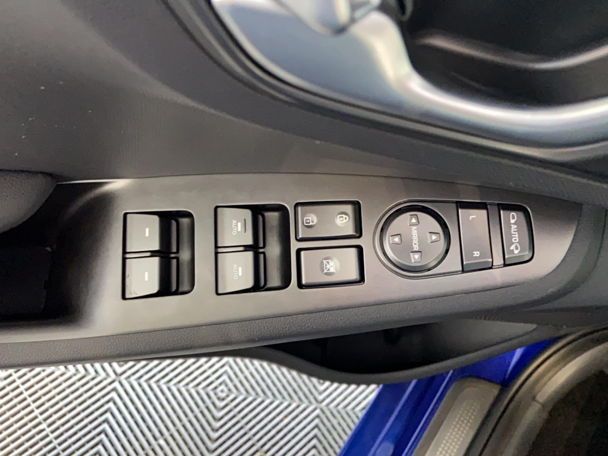 HYUNDAI Ioniq Electric 136 ch Creative - Véhicule Occasion - Océane Auto HYUNDAI Ioniq Electric 136 ch Creative - Véhicule Occasion Océane Auto