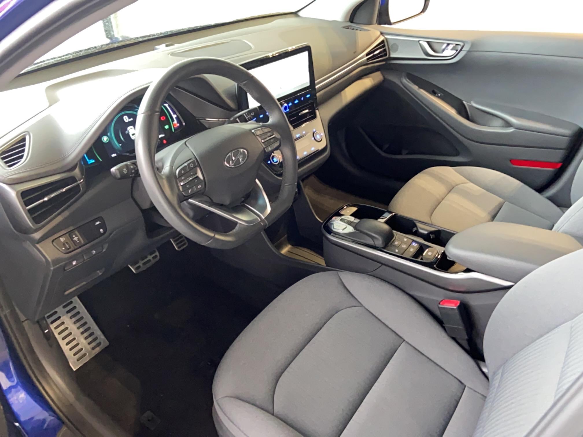 HYUNDAI Ioniq Electric 136 ch Creative - Véhicule Occasion - Océane Auto HYUNDAI Ioniq Electric 136 ch Creative - Véhicule Occasion Océane Auto