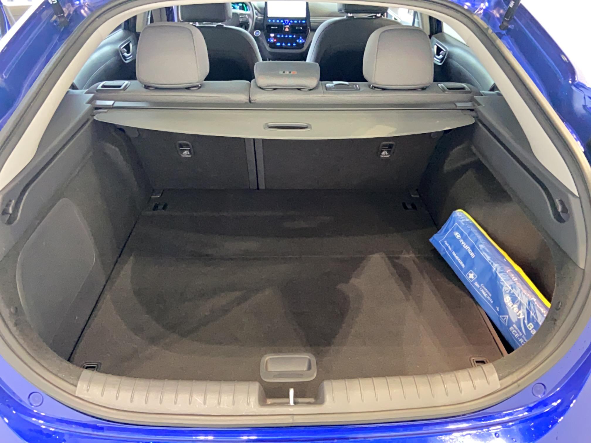 HYUNDAI Ioniq Electric 136 ch Creative - Véhicule Occasion - Océane Auto HYUNDAI Ioniq Electric 136 ch Creative - Véhicule Occasion Océane Auto