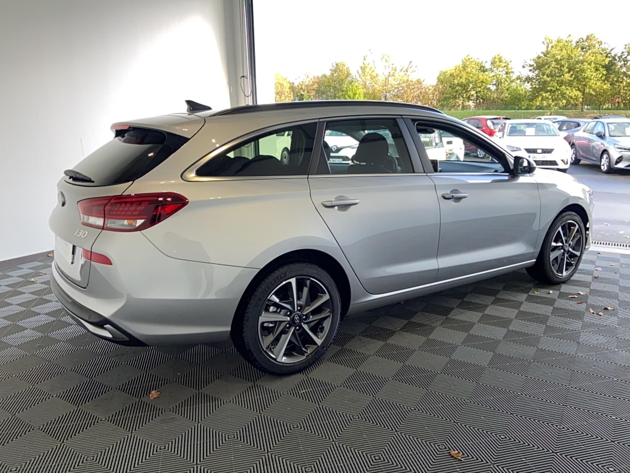 HYUNDAI i30 SW 1.0 T-GDi 100 DCT-7 Creative - Véhicule Occasion - Océane Auto HYUNDAI i30 SW 1.0 T-GDi 100 DCT-7 Creative - Véhicule Occasion Océane Auto