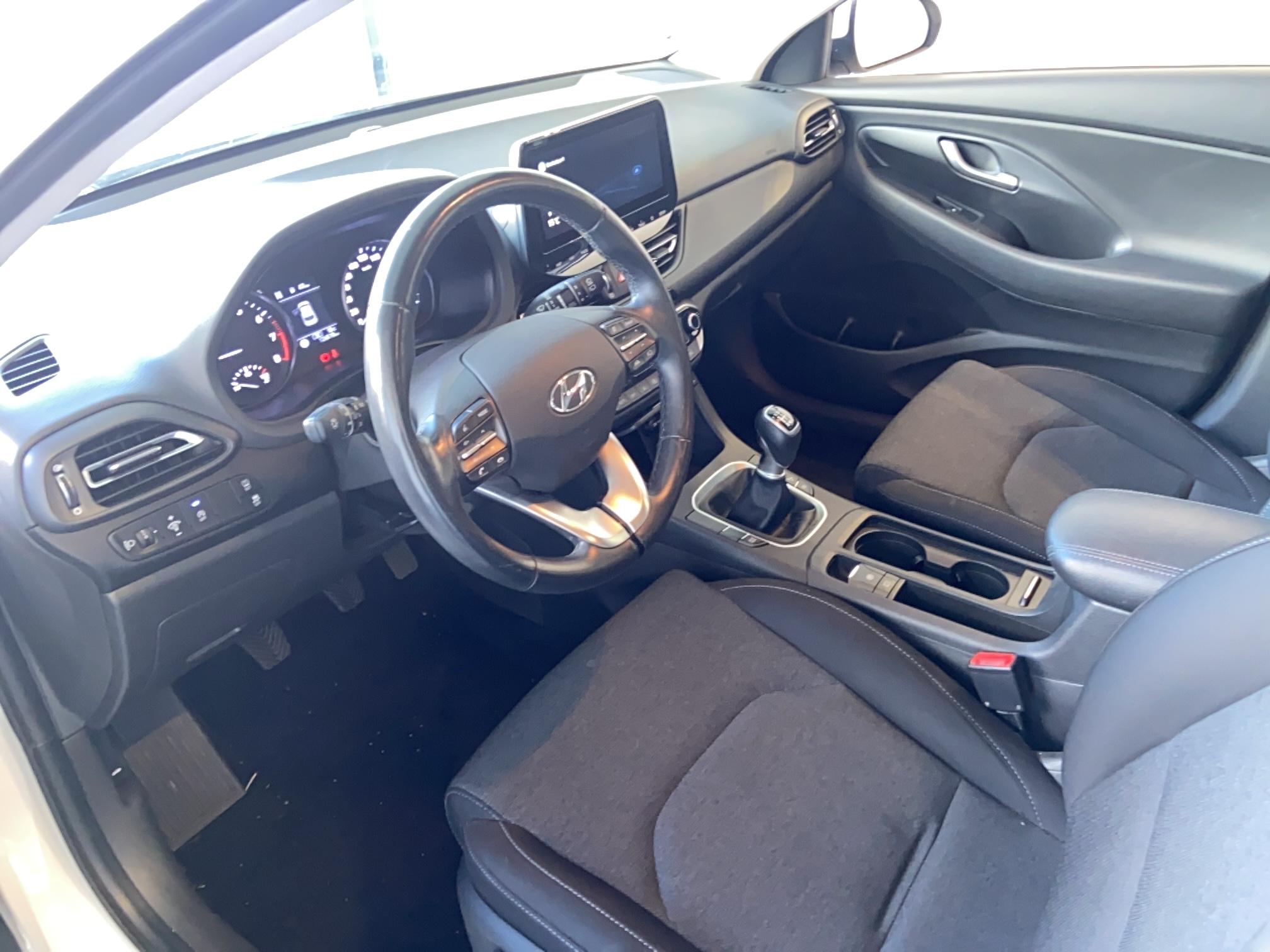 HYUNDAI i30 1.0 T-GDi 120 iBVM6 Hybrid 48V Creative - Véhicule Occasion - Océane Auto HYUNDAI i30 1.0 T-GDi 120 iBVM6 Hybrid 48V Creative - Véhicule Occasion Océane Auto