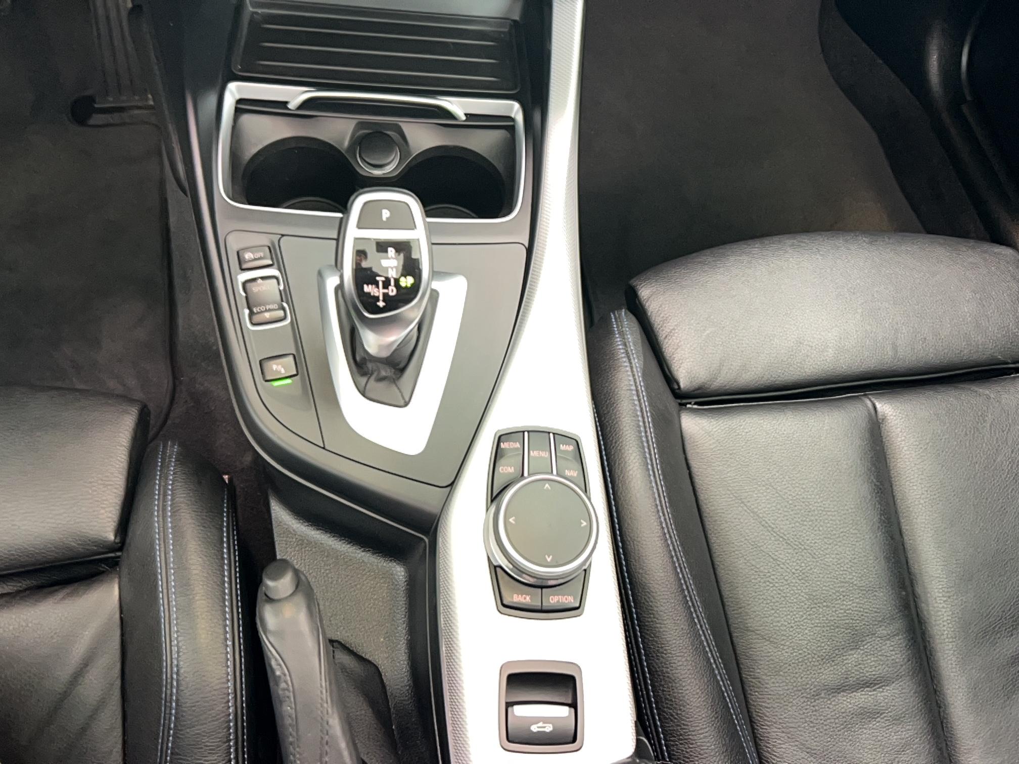 BMW Cabriolet 220i 184 ch M Sport A - Véhicule Occasion - Océane Auto BMW Cabriolet 220i 184 ch M Sport A - Véhicule Occasion Océane Auto