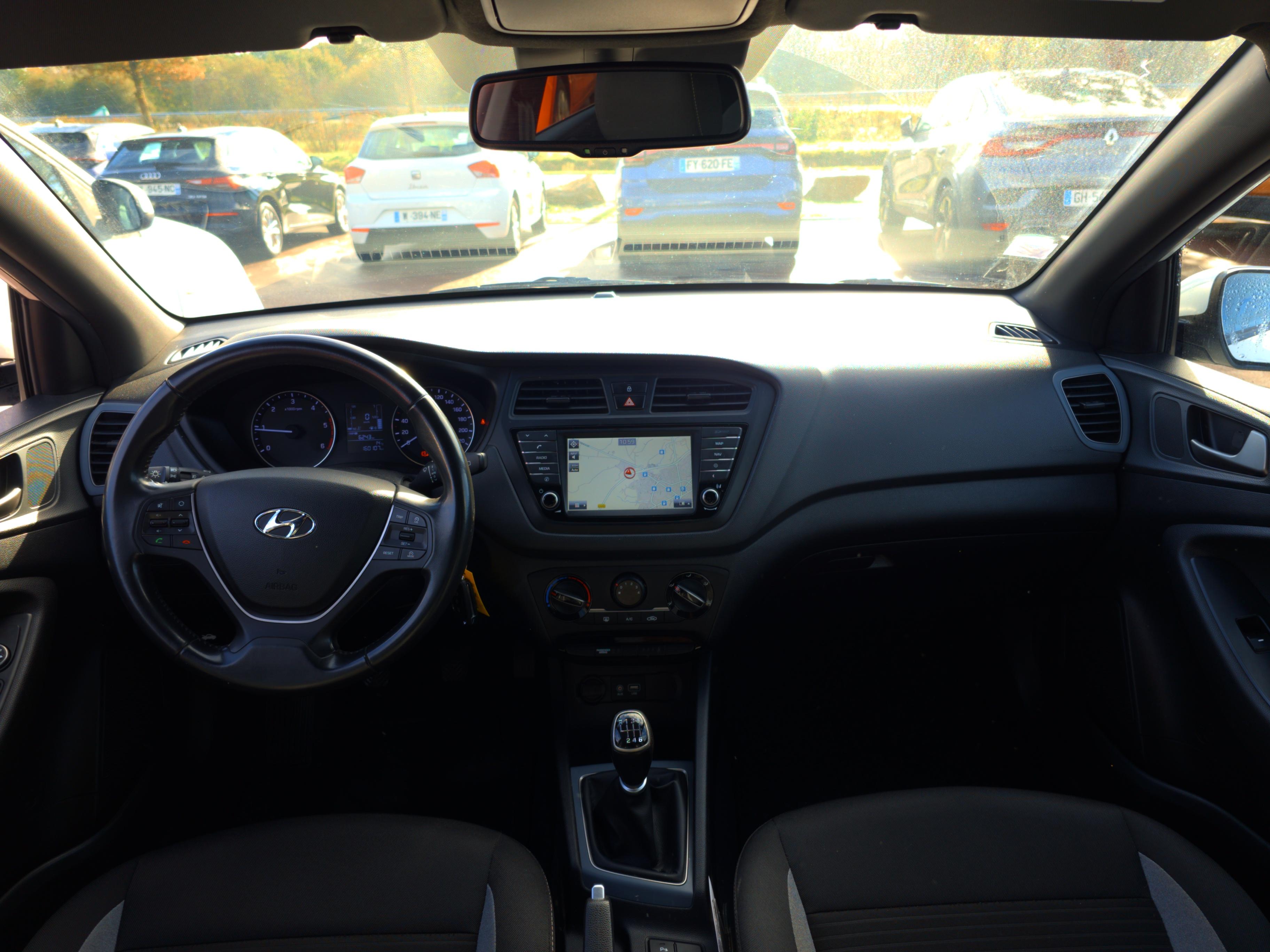 HYUNDAI i20 1.1 CRDi 75 Edition#Navi - Véhicule Occasion Océane Auto