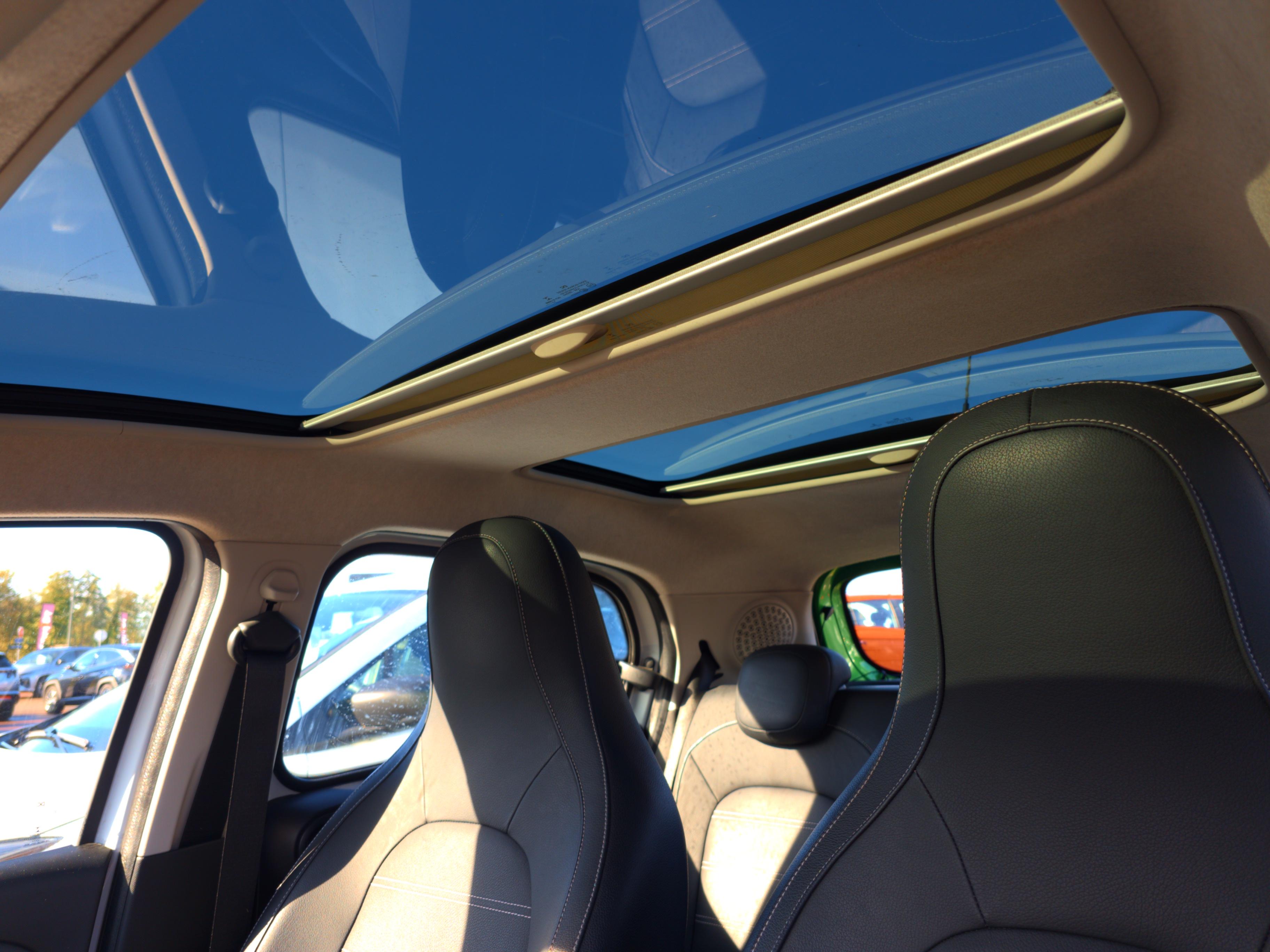 SMART Forfour 82 ch Electrique BVA1 Prime - Véhicule Occasion - Océane Auto SMART Forfour 82 ch Electrique BVA1 Prime - Véhicule Occasion Océane Auto