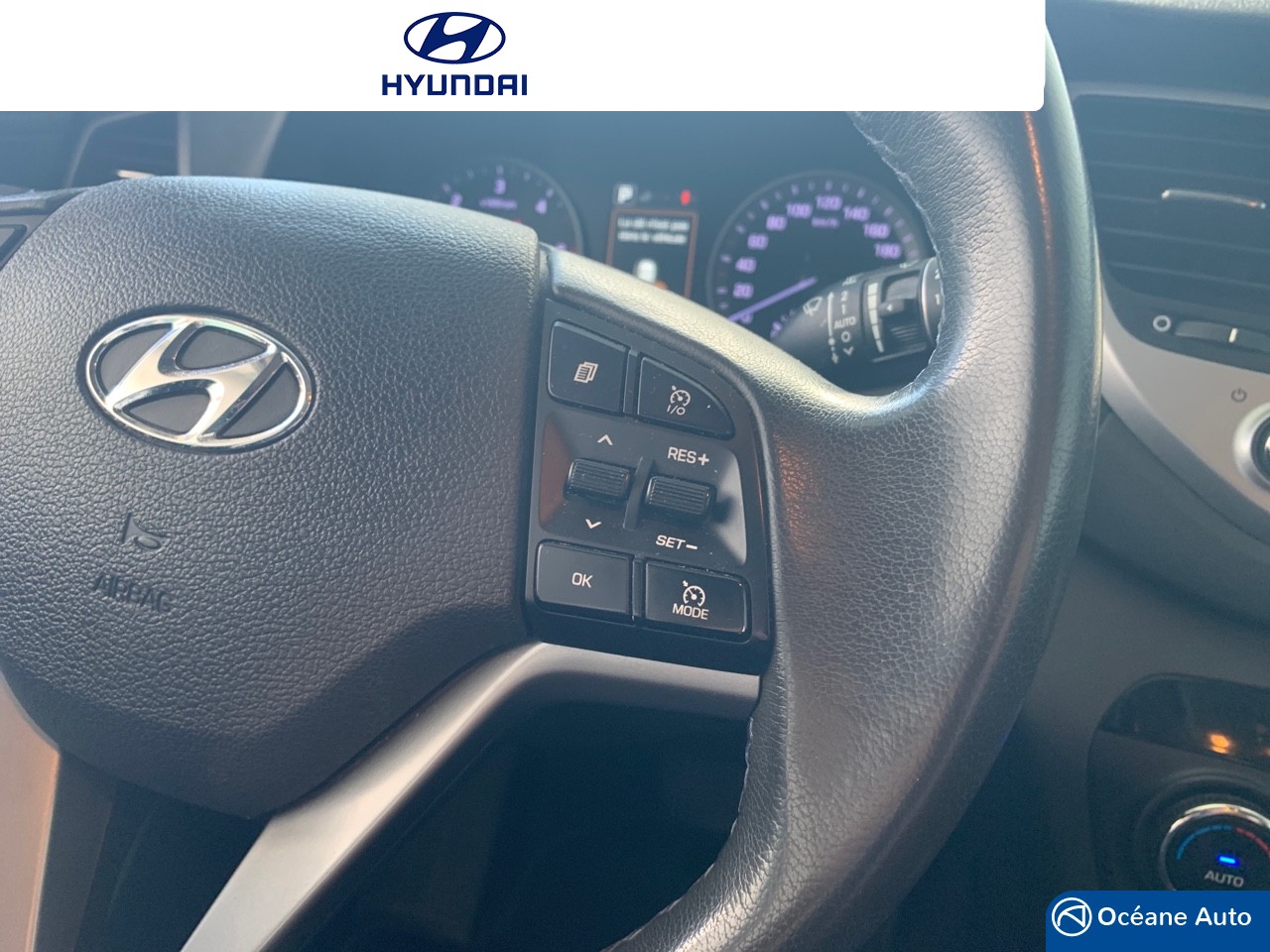 HYUNDAI Tucson 1.7 CRDi 141 2WD DCT-7 Creative - Véhicule Occasion - Océane Auto HYUNDAI Tucson 1.7 CRDi 141 2WD DCT-7 Creative - Véhicule Occasion Océane Auto