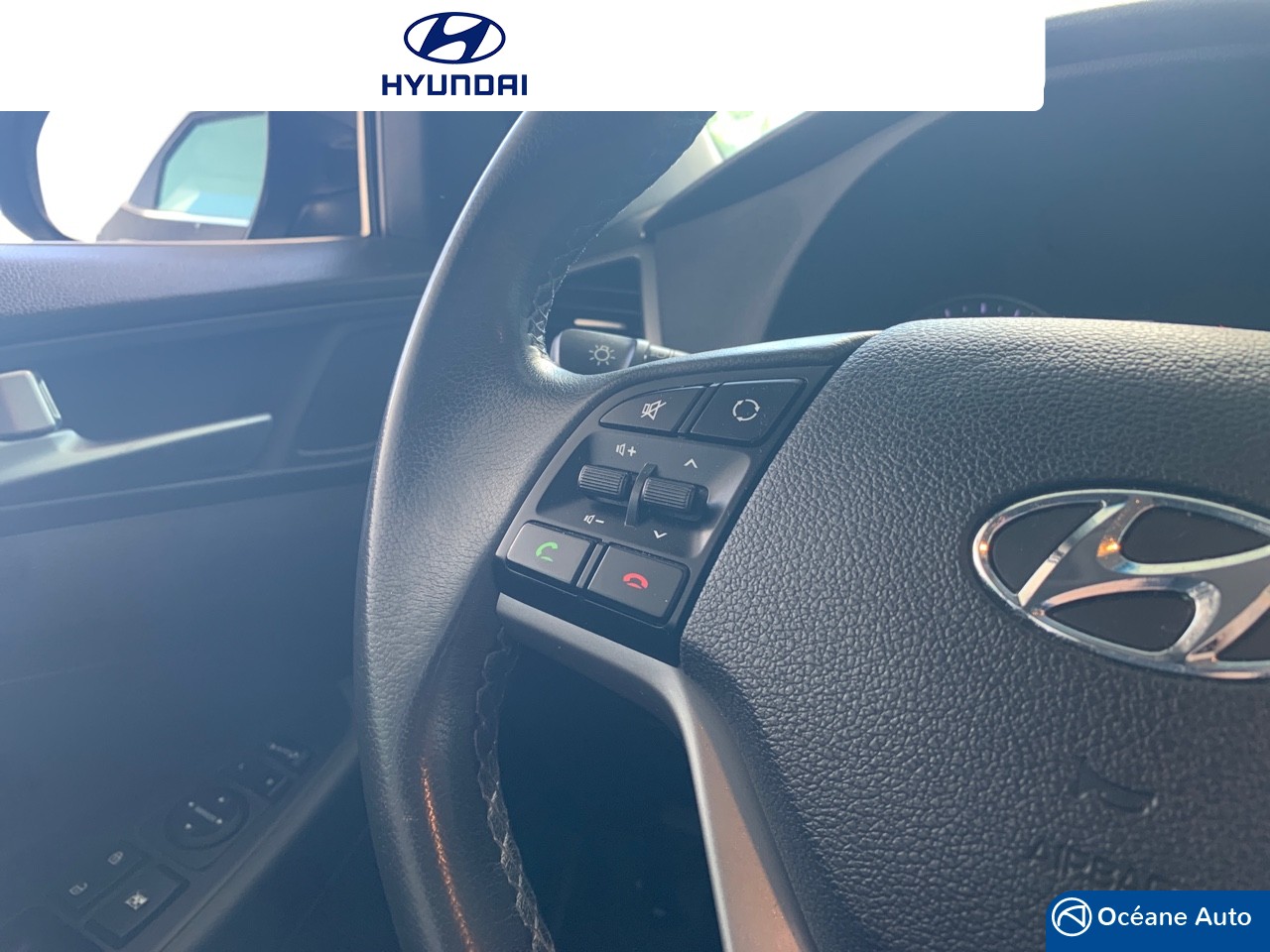 HYUNDAI Tucson 1.7 CRDi 141 2WD DCT-7 Creative - Véhicule Occasion - Océane Auto HYUNDAI Tucson 1.7 CRDi 141 2WD DCT-7 Creative - Véhicule Occasion Océane Auto