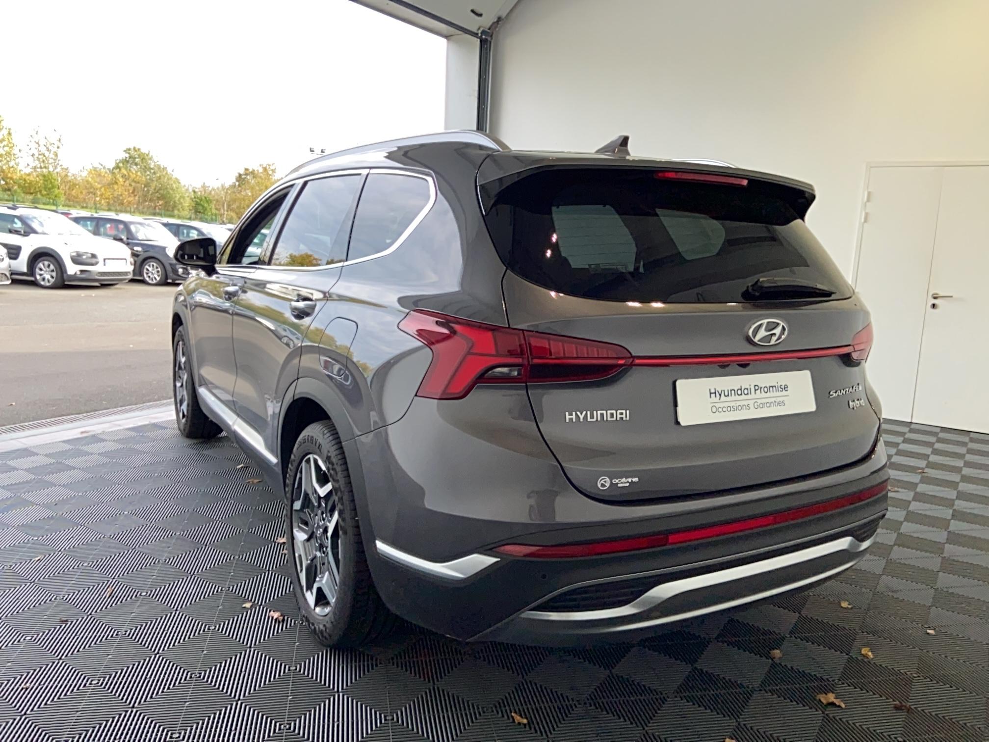 HYUNDAI Santa Fe 1.6 T-GDi Hybrid 230 BVA6 Executive - Véhicule Occasion - Océane Auto HYUNDAI Santa Fe 1.6 T-GDi Hybrid 230 BVA6 Executive - Véhicule Occasion Océane Auto