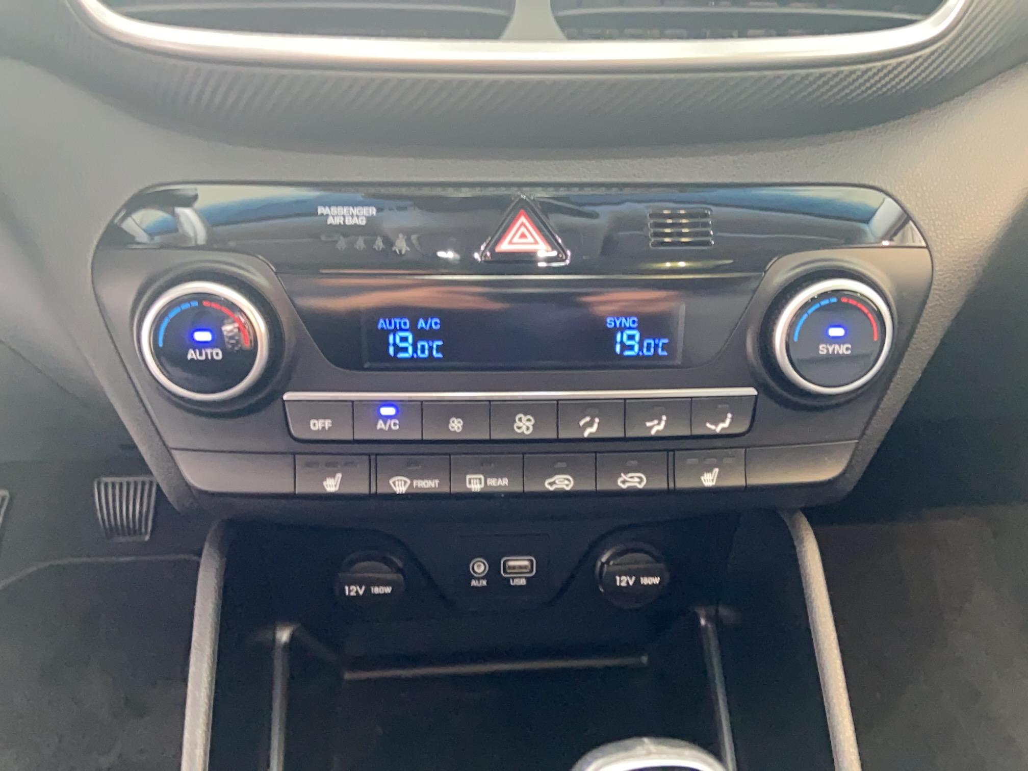 HYUNDAI Tucson 1.6 CRDi 115 Intuitive - Véhicule Occasion - Océane Auto HYUNDAI Tucson 1.6 CRDi 115 Intuitive - Véhicule Occasion Océane Auto