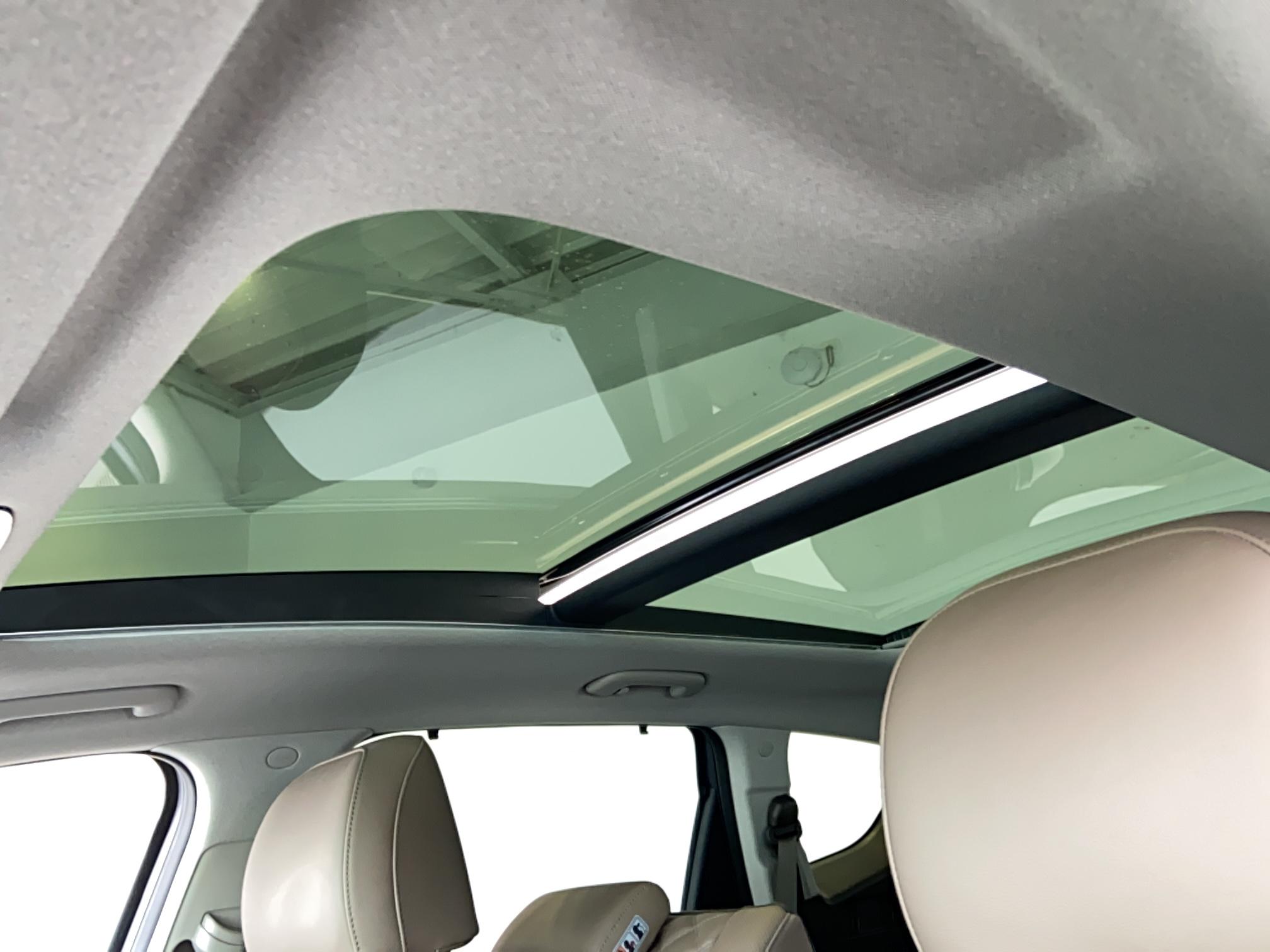 HYUNDAI Santa Fe 1.6 T-GDi Hybrid 230 BVA6 Executive - Véhicule Occasion - Océane Auto HYUNDAI Santa Fe 1.6 T-GDi Hybrid 230 BVA6 Executive - Véhicule Occasion Océane Auto