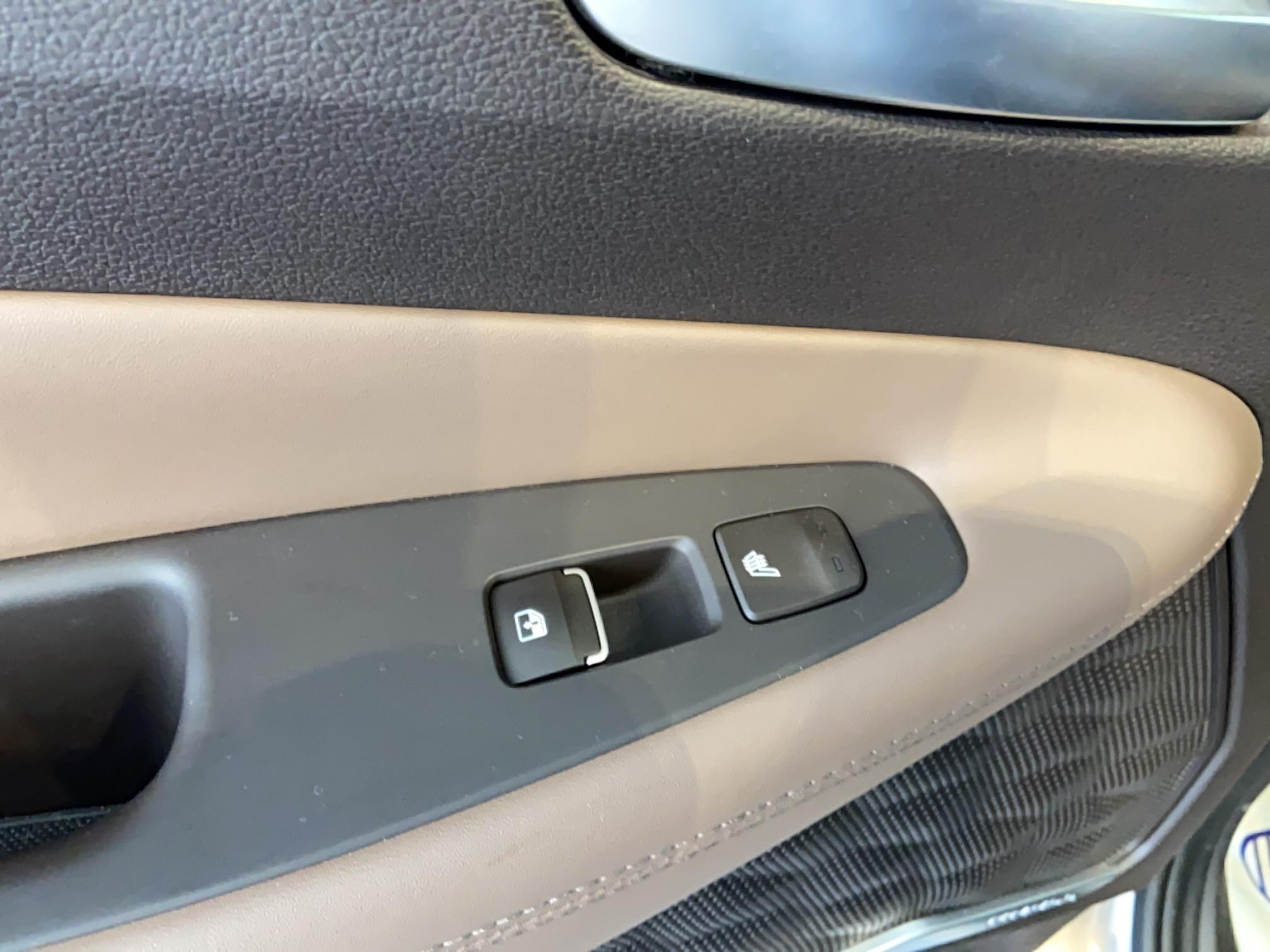 HYUNDAI Santa Fe 1.6 T-GDi Hybrid 230 BVA6 Executive - Véhicule Occasion - Océane Auto HYUNDAI Santa Fe 1.6 T-GDi Hybrid 230 BVA6 Executive - Véhicule Occasion Océane Auto