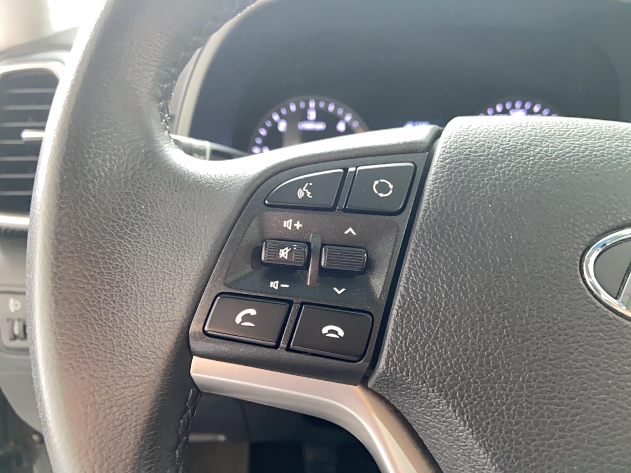 HYUNDAI Tucson 1.6 CRDi 115 Intuitive - Véhicule Occasion - Océane Auto HYUNDAI Tucson 1.6 CRDi 115 Intuitive - Véhicule Occasion Océane Auto