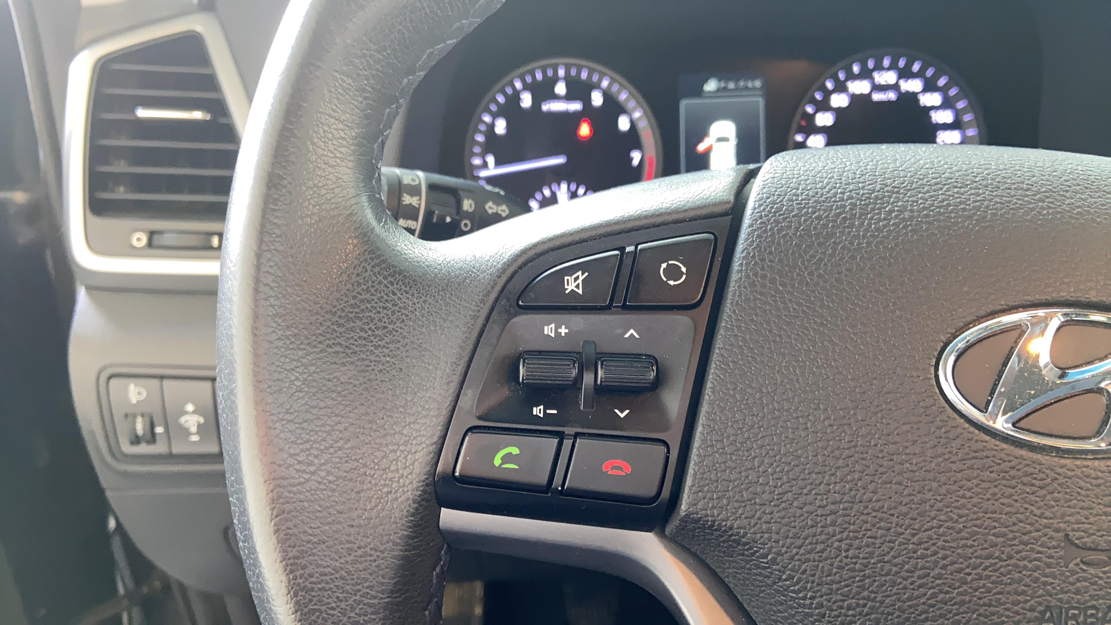 HYUNDAI Tucson 1.6 GDi 132 2WD Creative - Véhicule Occasion - Océane Auto HYUNDAI Tucson 1.6 GDi 132 2WD Creative - Véhicule Occasion Océane Auto