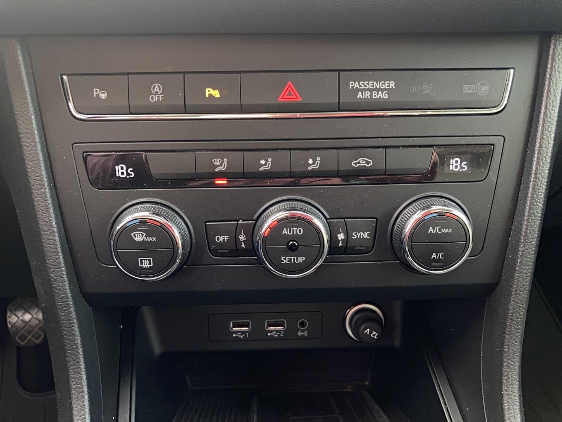 SEAT Ateca 1.0 TSI 115 ch Start/Stop Style - Véhicule Occasion - Océane Auto SEAT Ateca 1.0 TSI 115 ch Start/Stop Style - Véhicule Occasion Océane Auto