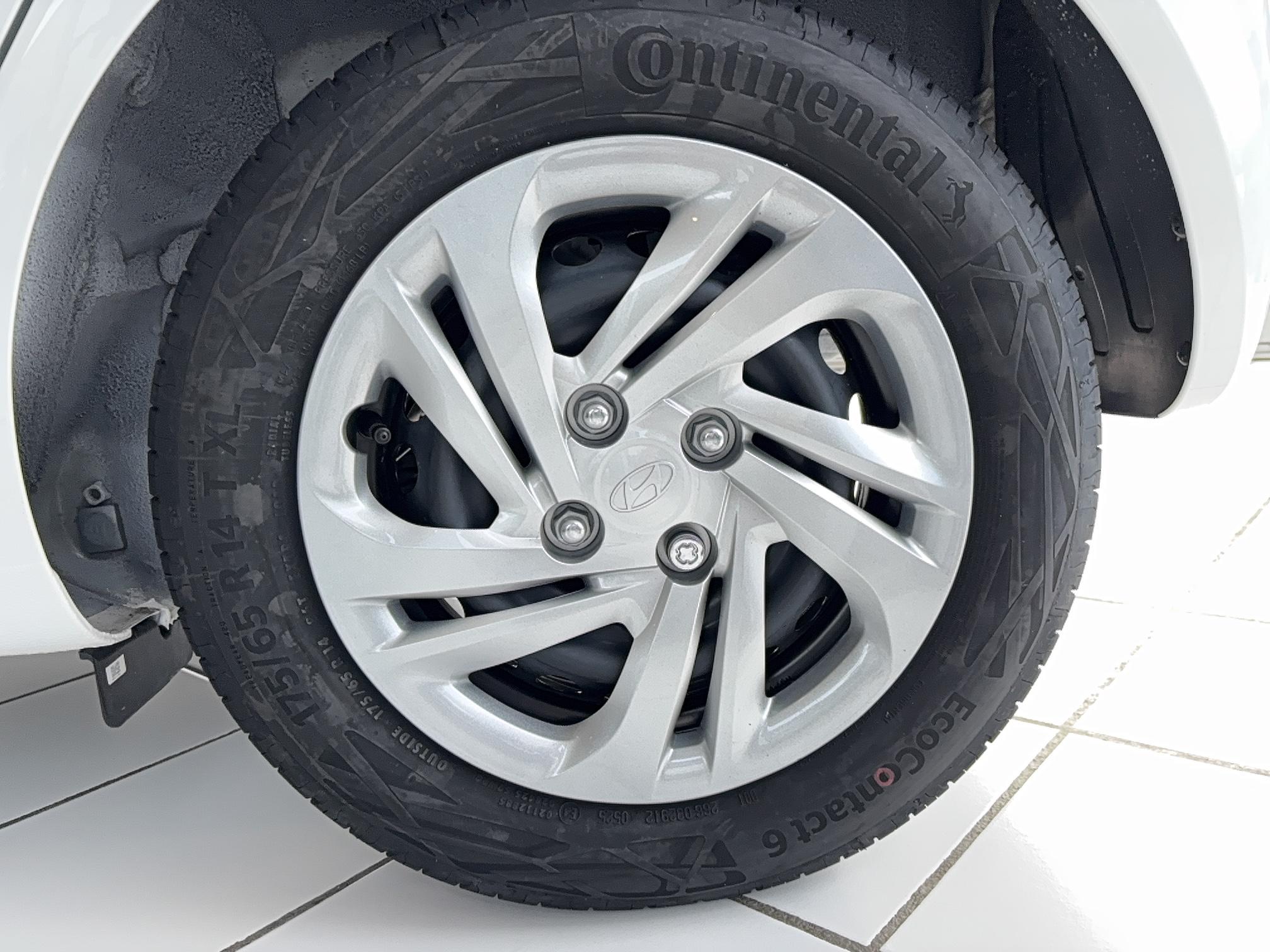 HYUNDAI i10 1.0 63 BVR Creative - Véhicule Occasion Océane Auto