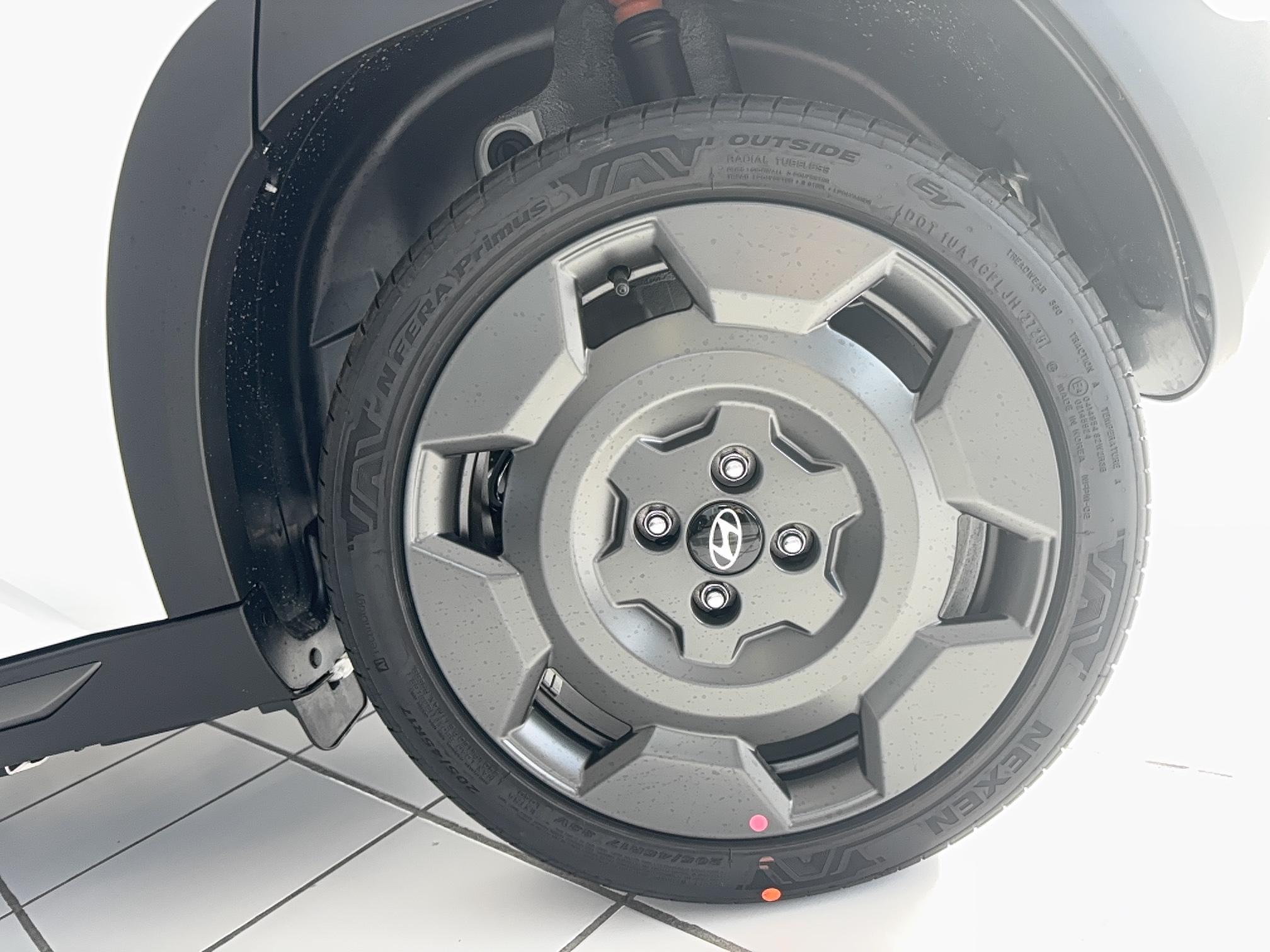 HYUNDAI Inster 49 kWh Cross Executive - Véhicule Occasion - Océane Auto HYUNDAI Inster 49 kWh Cross Executive - Véhicule Occasion Océane Auto