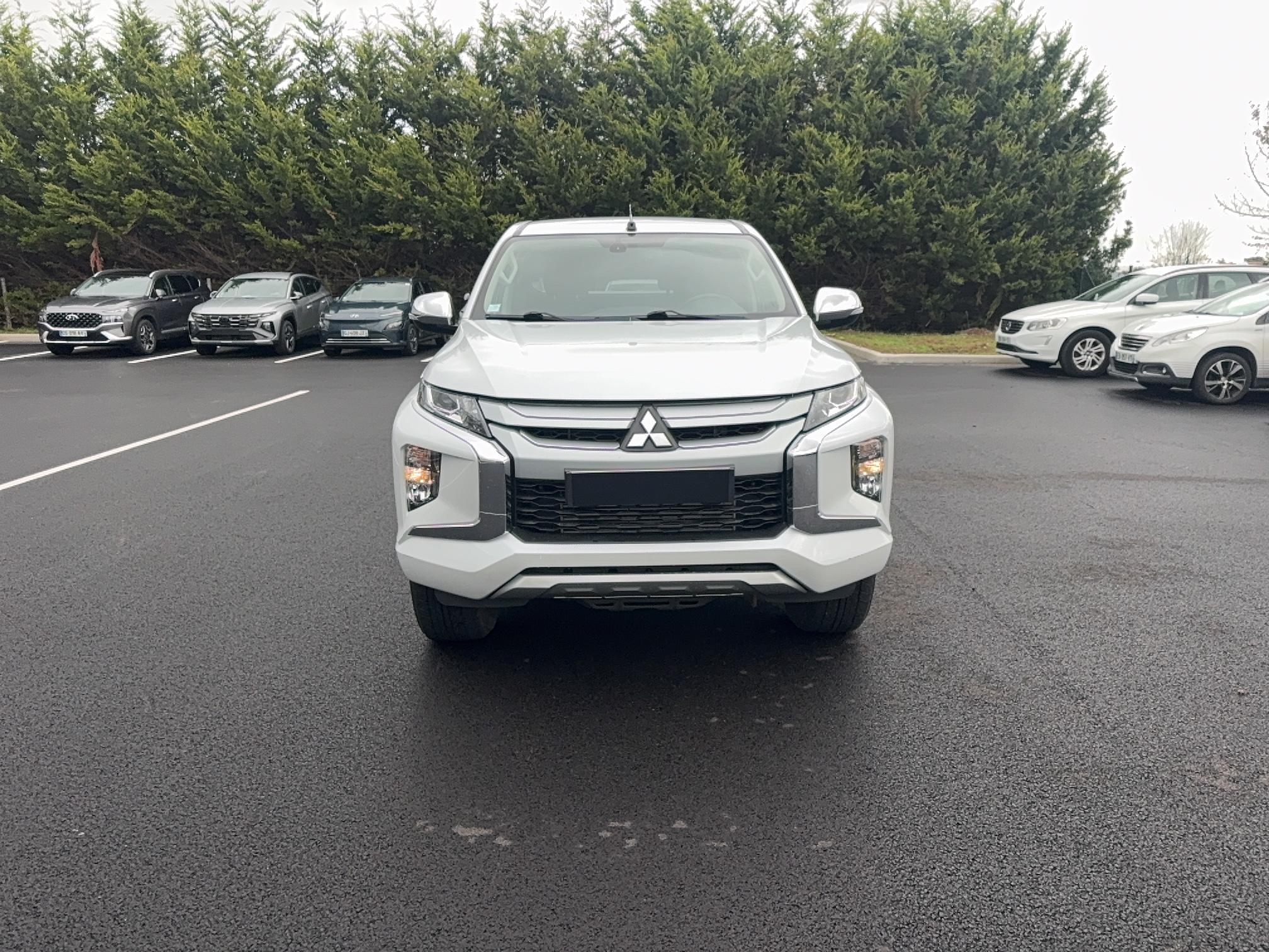 MITSUBISHI L200 CLUB CAB 2.2 DI-D 150 AS&G 4WD INTENSE - Véhicule Occasion - Océane Auto MITSUBISHI L200 CLUB CAB 2.2 DI-D 150 AS&G 4WD INTENSE - Véhicule Occasion Océane Auto