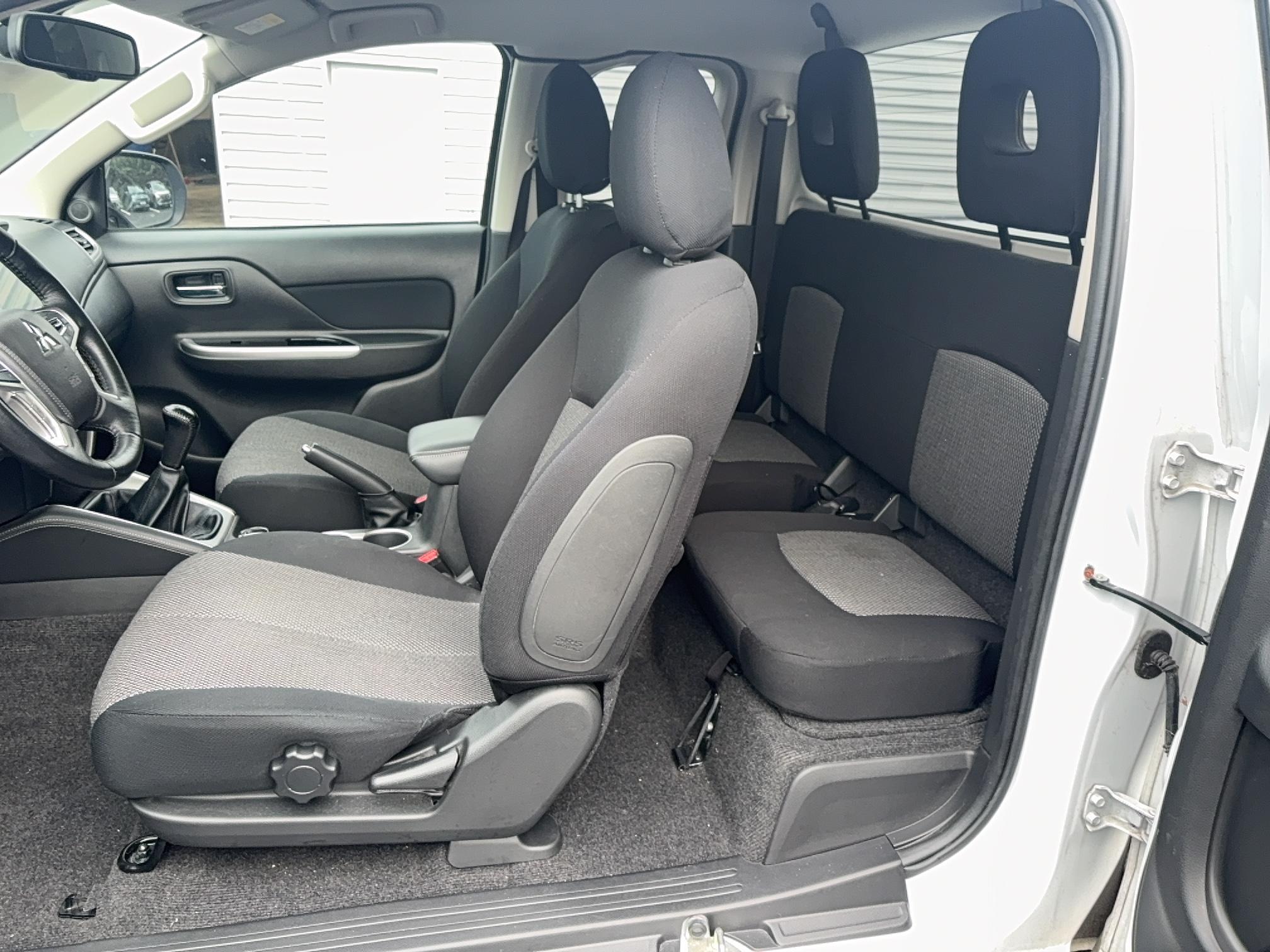 MITSUBISHI L200 CLUB CAB 2.2 DI-D 150 AS&G 4WD INTENSE - Véhicule Occasion - Océane Auto MITSUBISHI L200 CLUB CAB 2.2 DI-D 150 AS&G 4WD INTENSE - Véhicule Occasion Océane Auto