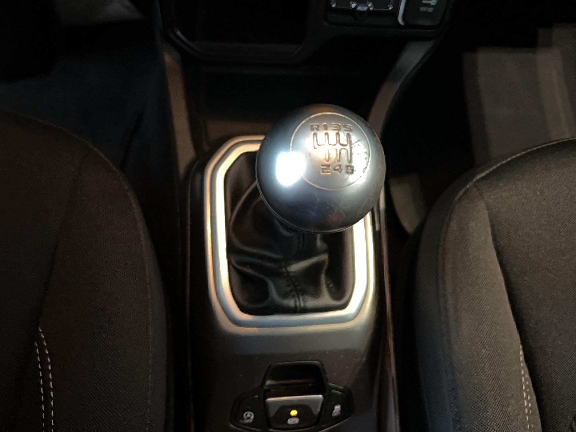 JEEP Renegade 1.0 GSE T3 120 ch BVM6 Limited - Véhicule Occasion - Océane Auto JEEP Renegade 1.0 GSE T3 120 ch BVM6 Limited - Véhicule Occasion Océane Auto