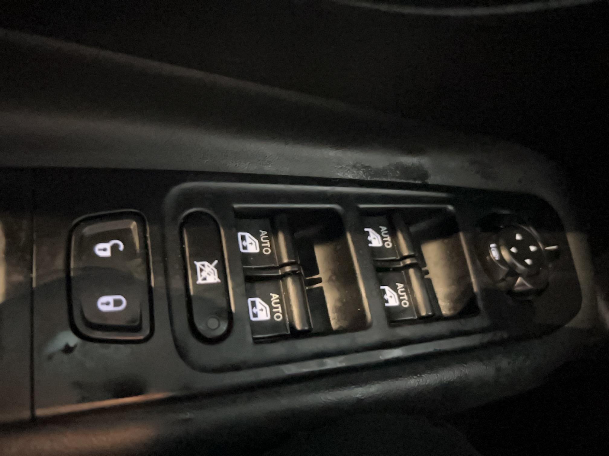 JEEP Renegade 1.0 GSE T3 120 ch BVM6 Limited - Véhicule Occasion - Océane Auto JEEP Renegade 1.0 GSE T3 120 ch BVM6 Limited - Véhicule Occasion Océane Auto