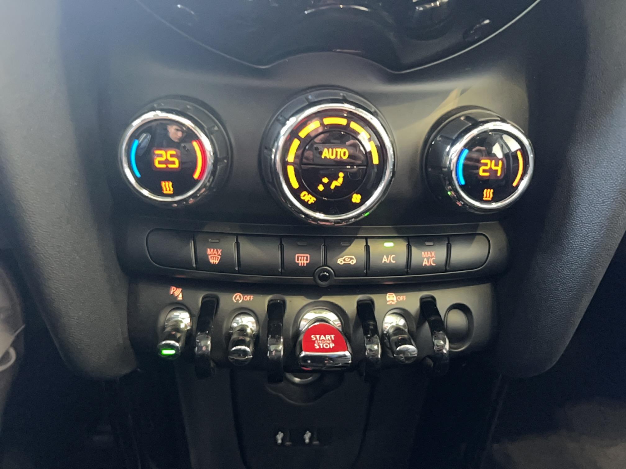 MINI Hatch 5 Portes Cooper SD 170 ch BVA8 Basic - Véhicule Occasion Océane Auto