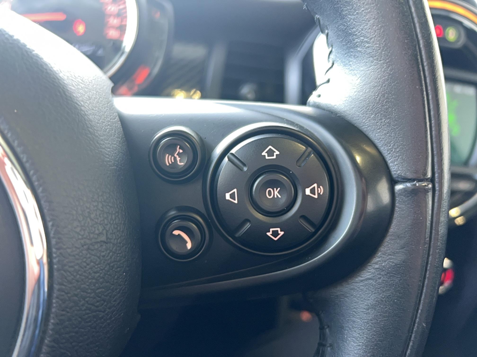 MINI Hatch 5 Portes Cooper SD 170 ch BVA8 Basic - Véhicule Occasion Océane Auto