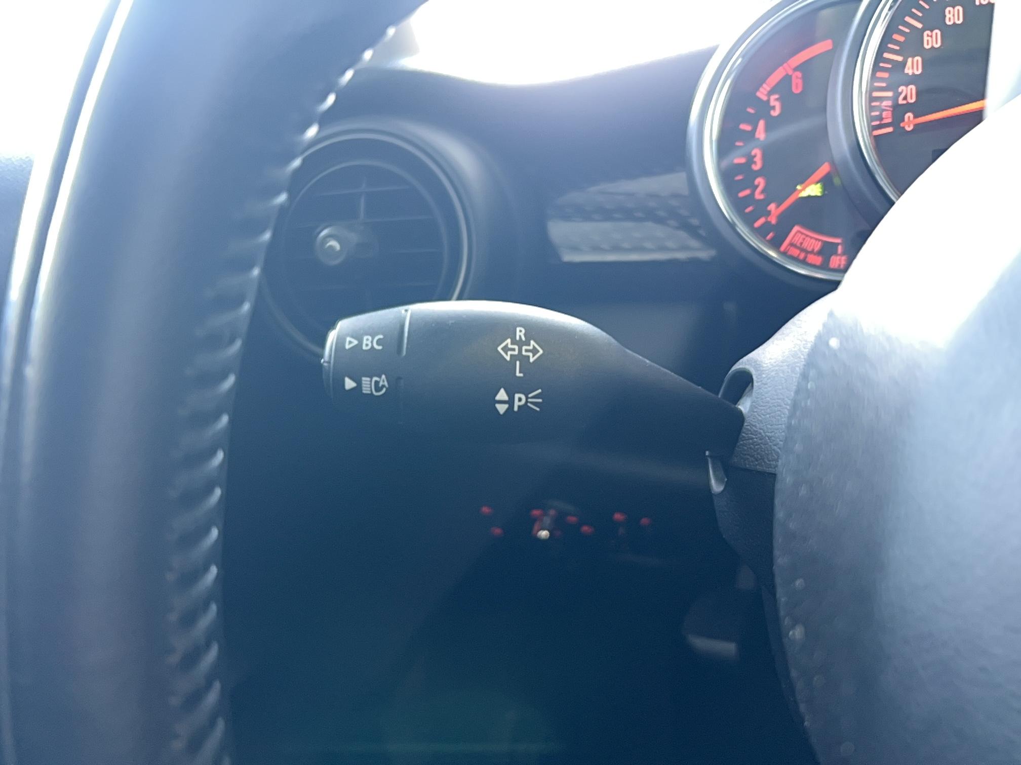 MINI Hatch 5 Portes Cooper SD 170 ch BVA8 Basic - Véhicule Occasion Océane Auto