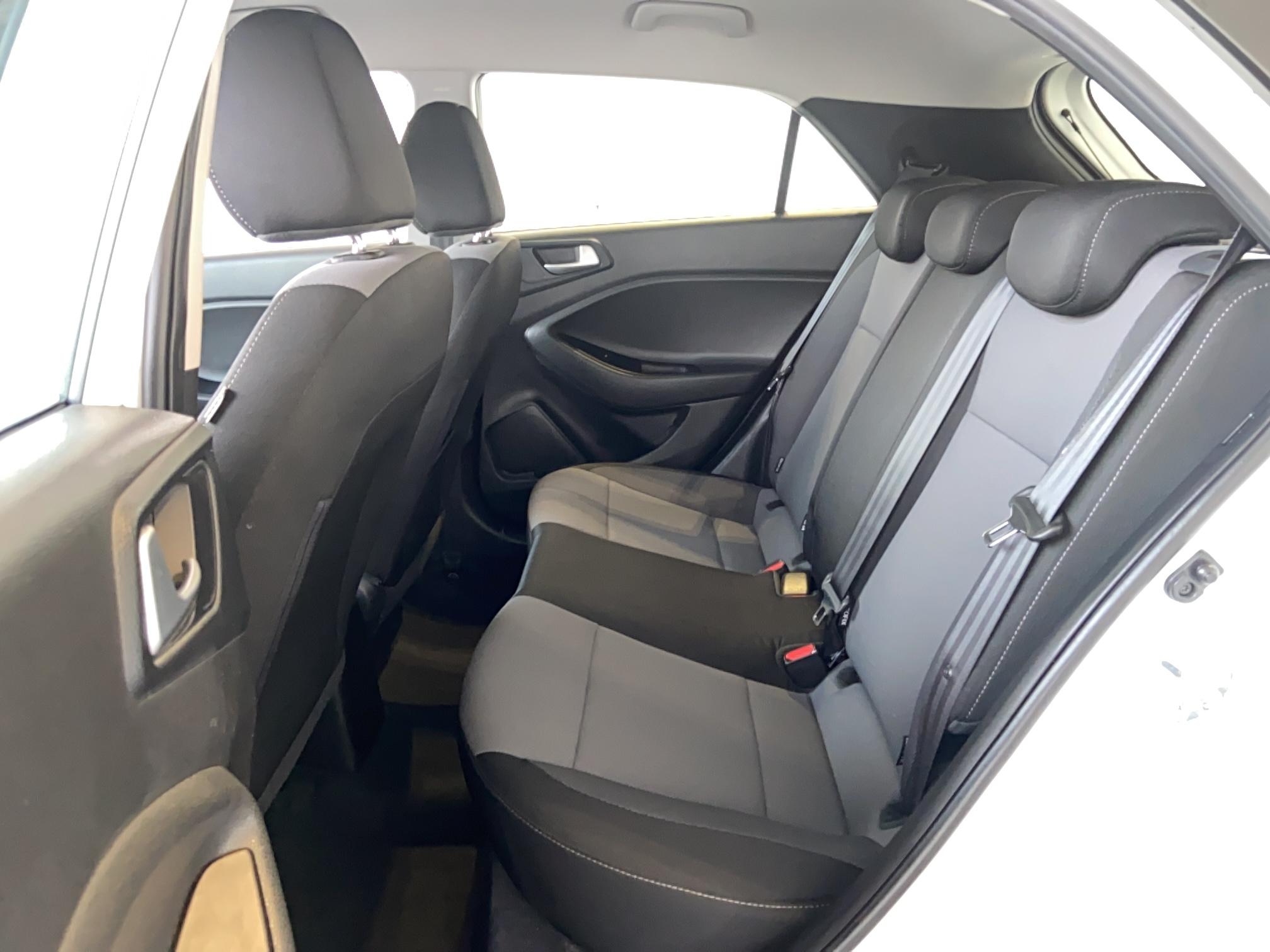 HYUNDAI i20 1.0 T-GDi 100 Intuitive - Véhicule Occasion Océane Auto