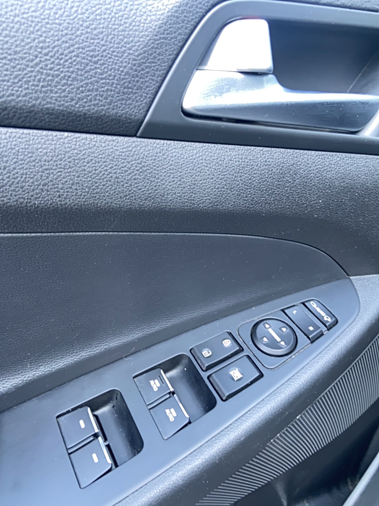 HYUNDAI Tucson 1.6 CRDi 136 hybrid 48V DCT-7 Creative - Véhicule Occasion - Océane Auto HYUNDAI Tucson 1.6 CRDi 136 hybrid 48V DCT-7 Creative - Véhicule Occasion Océane Auto