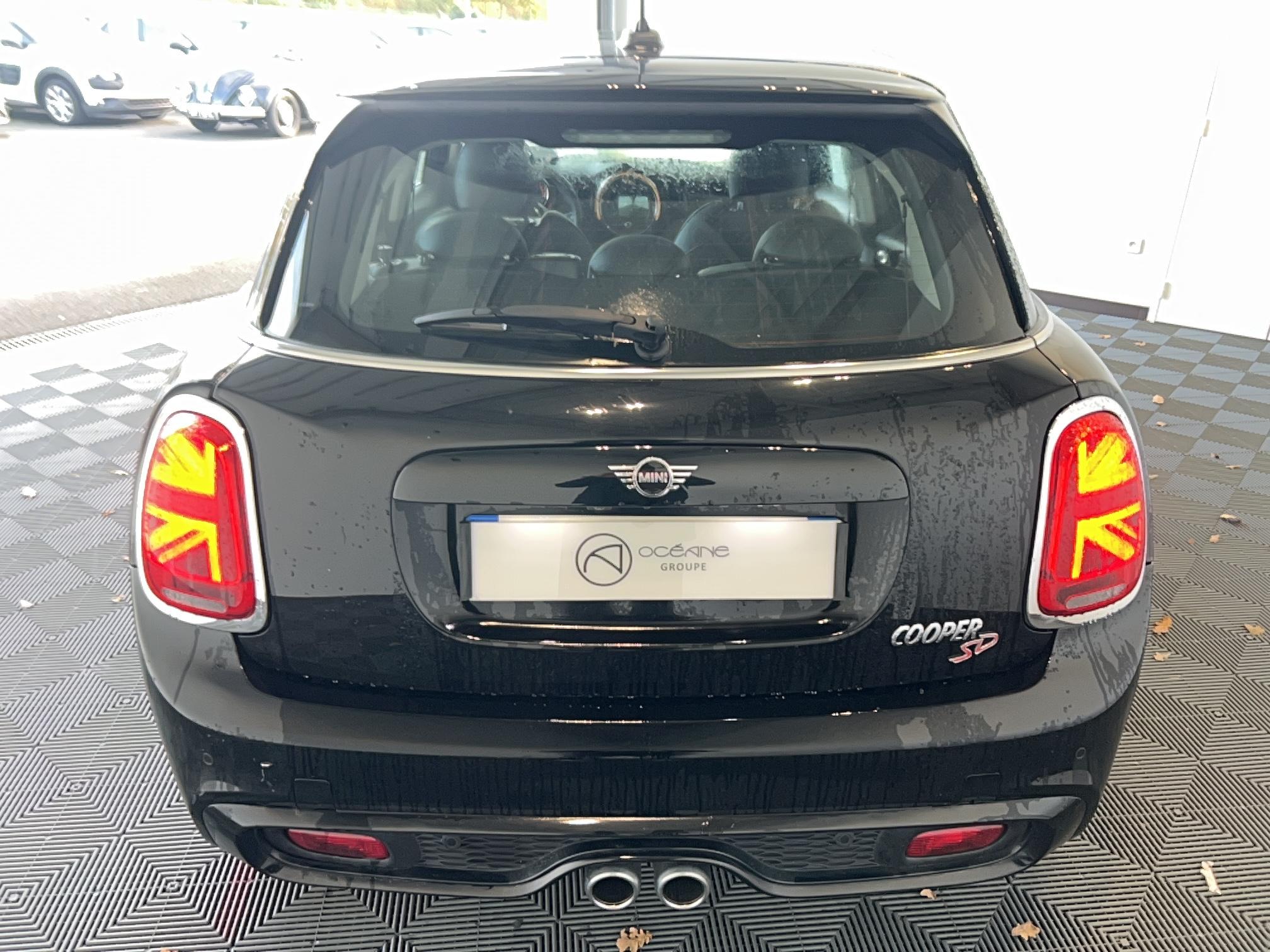 MINI Hatch 5 Portes Cooper SD 170 ch BVA8 Basic - Véhicule Occasion Océane Auto